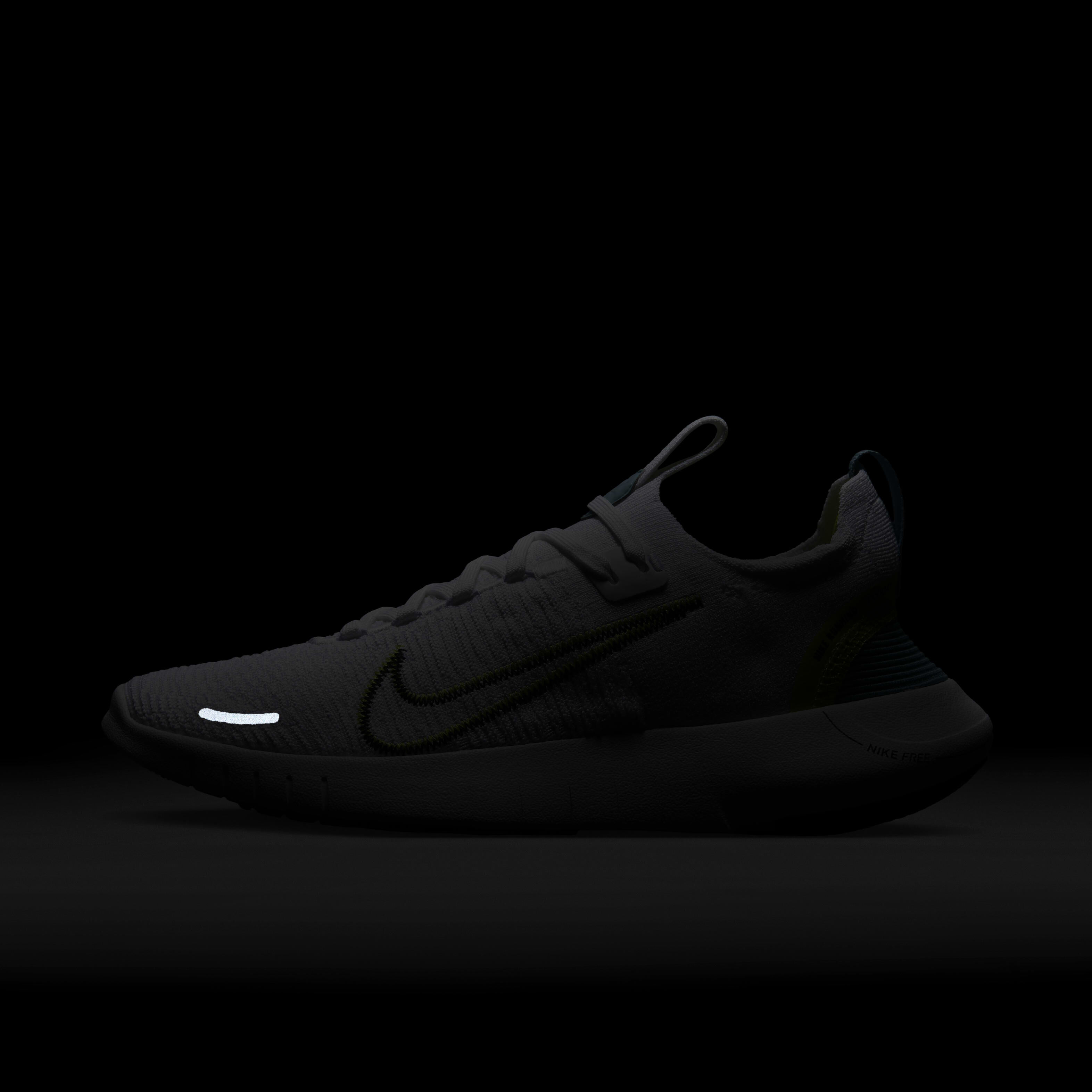 Nike free runners black womens shop