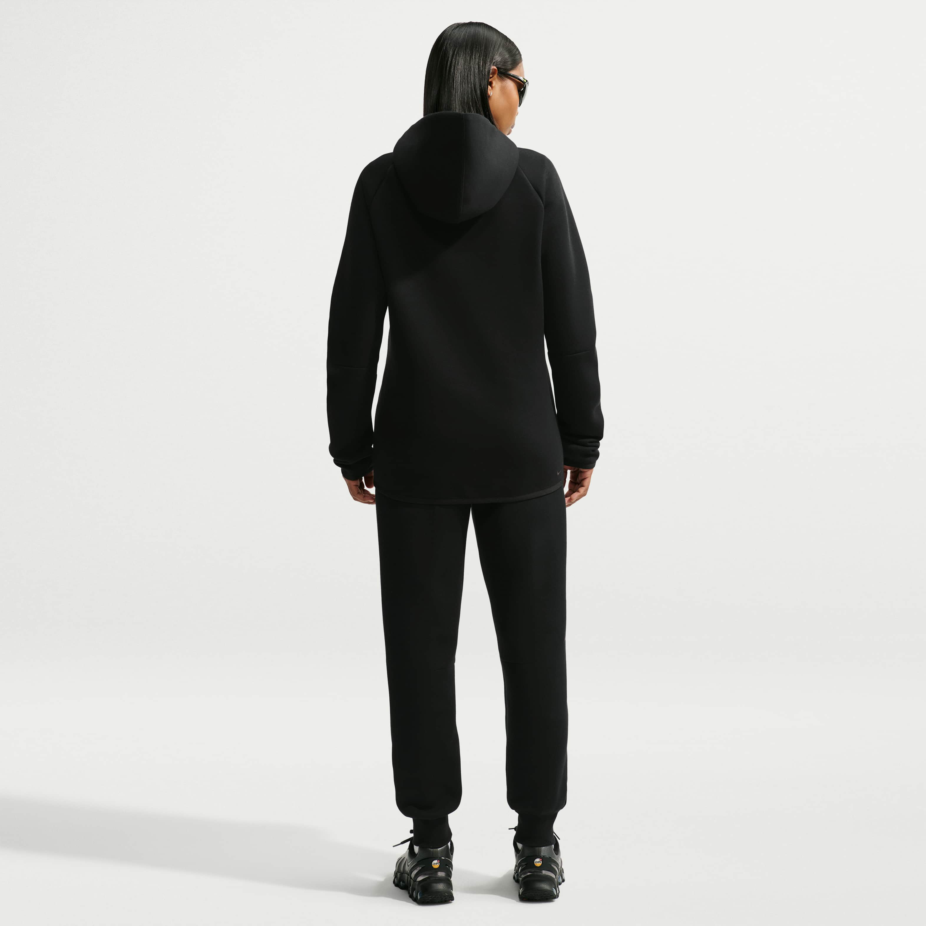 Nike Sportswear Tech Fleece image number 4