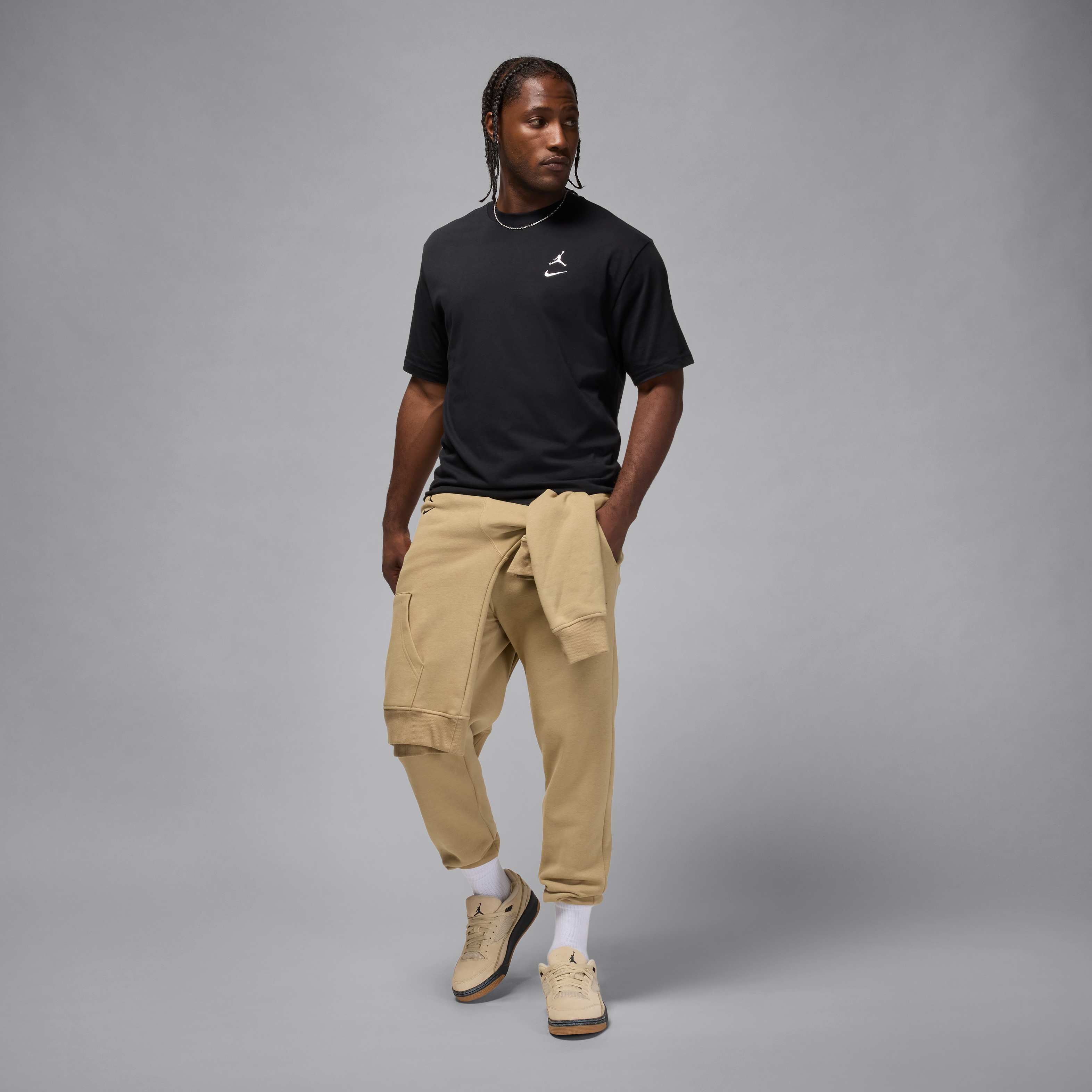 Jordan Brooklyn image number 4