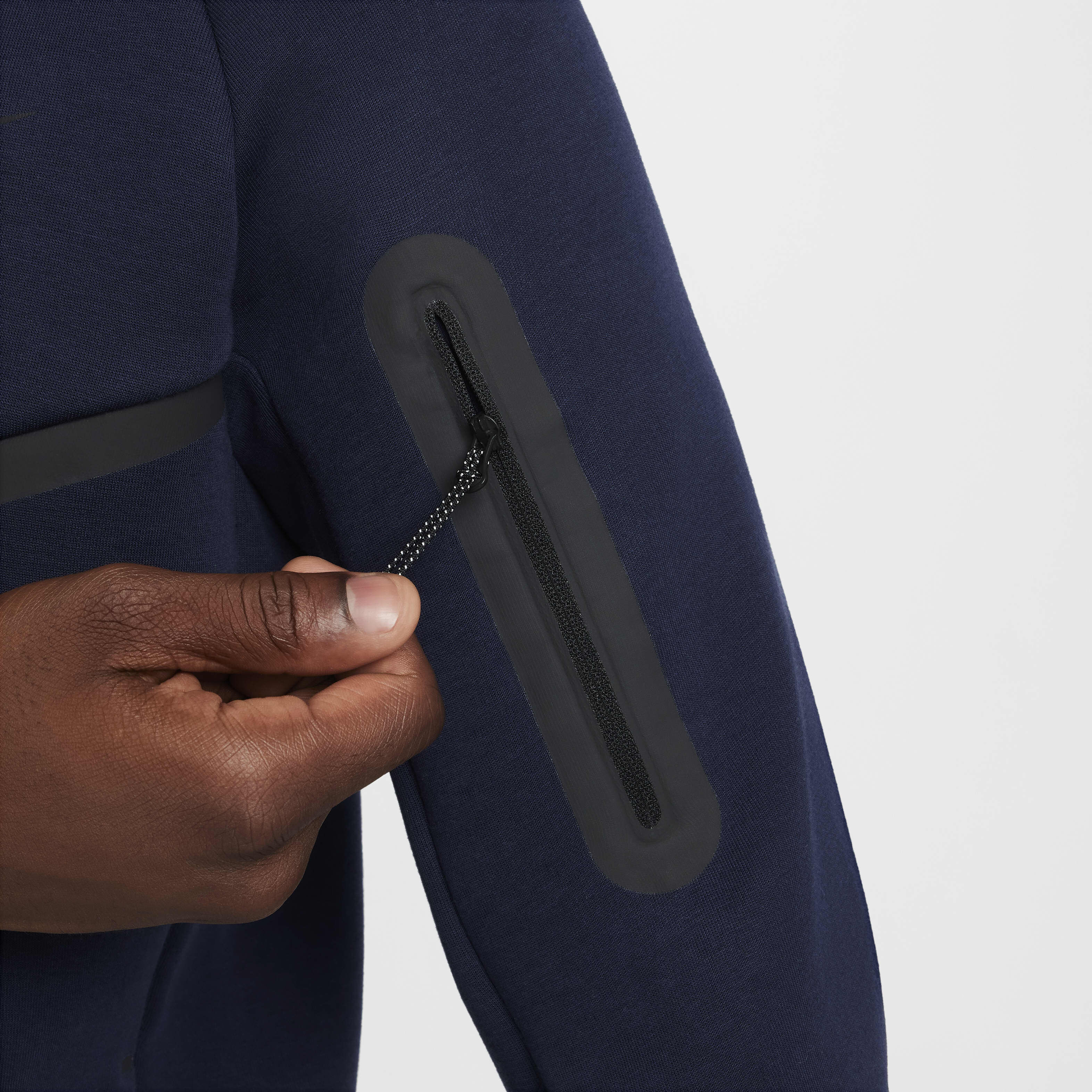 نايكي تك image number 5