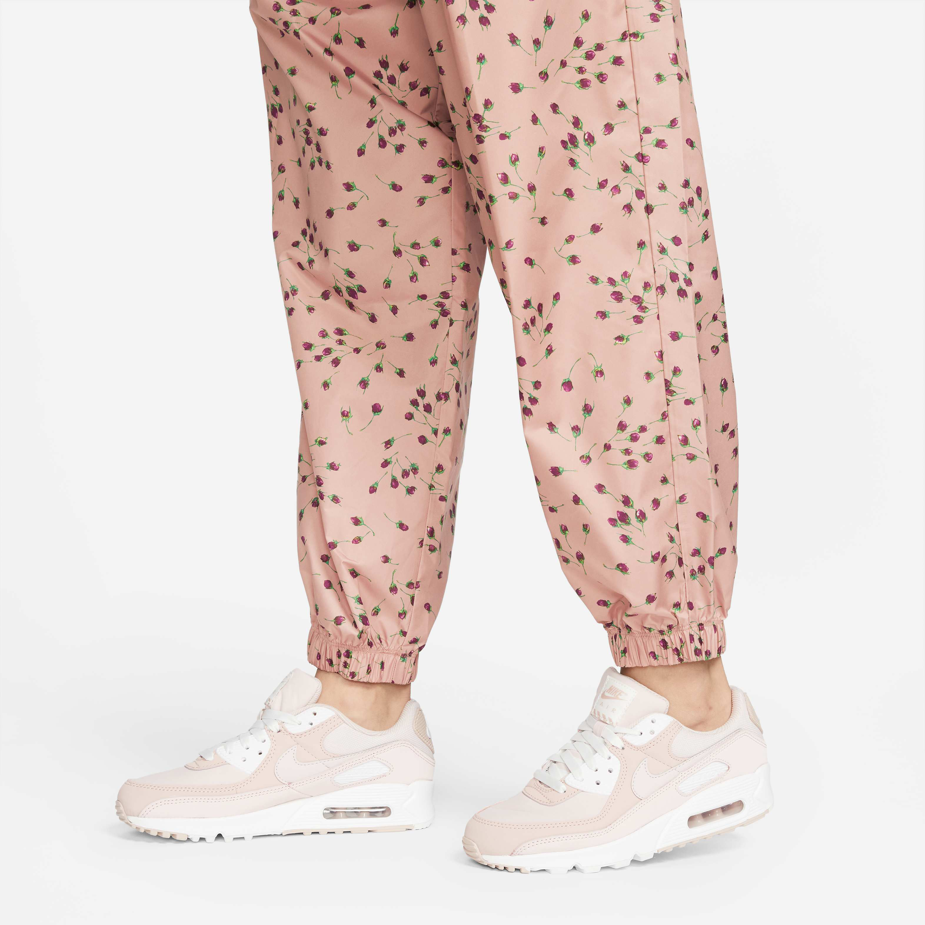 Nike Sportswear Icon Clash image number 4