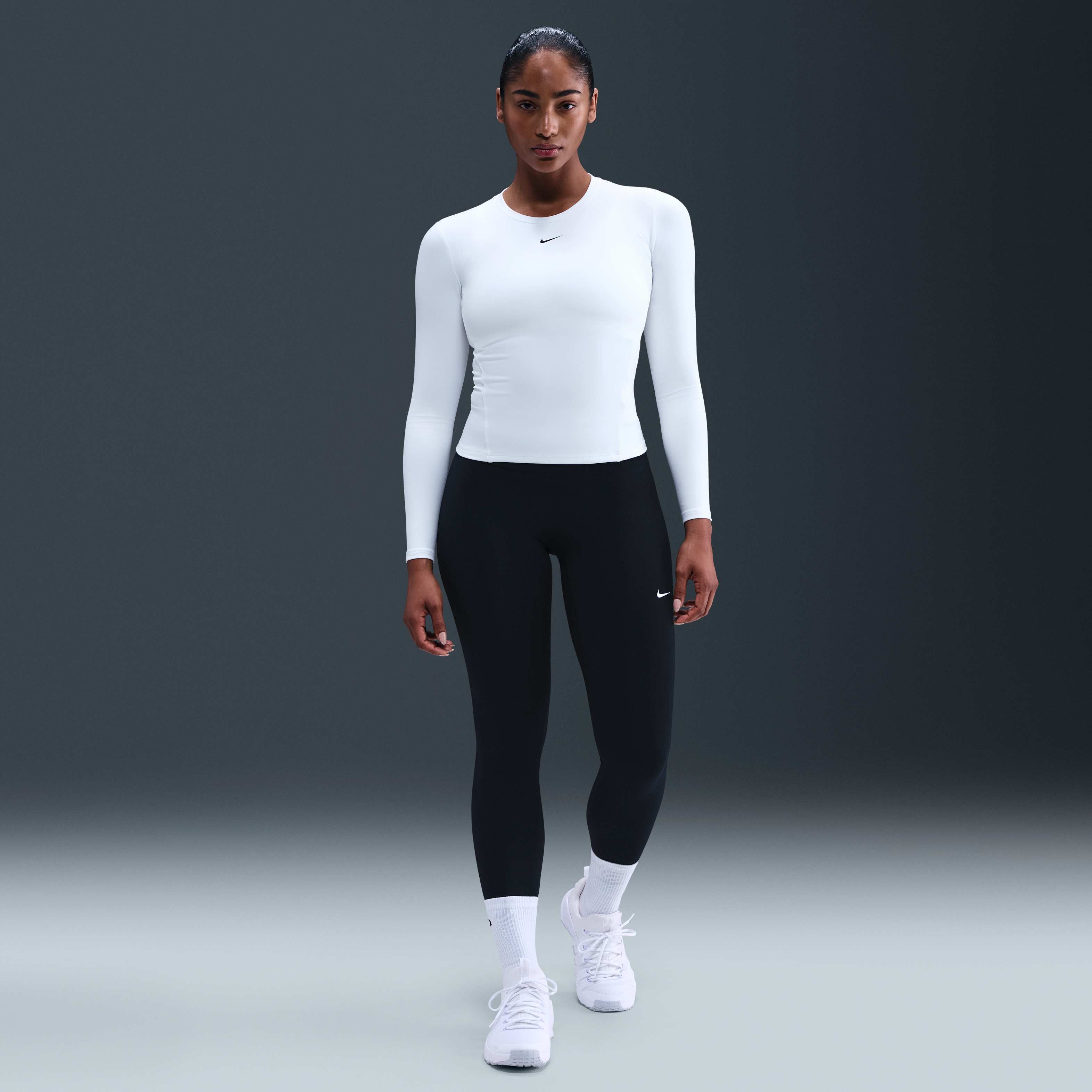 Nike One Fitted image number 3