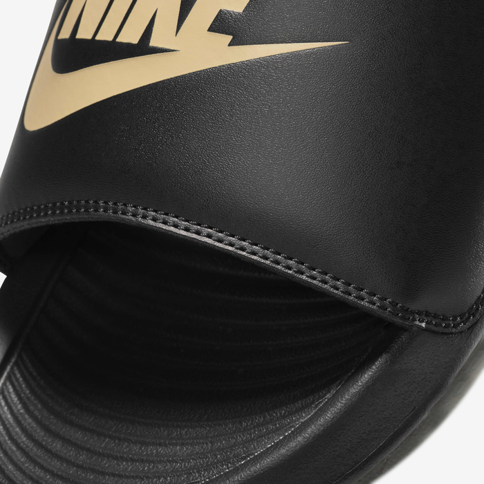 Nike Victori One image number 5 Nike Victori One image number 5