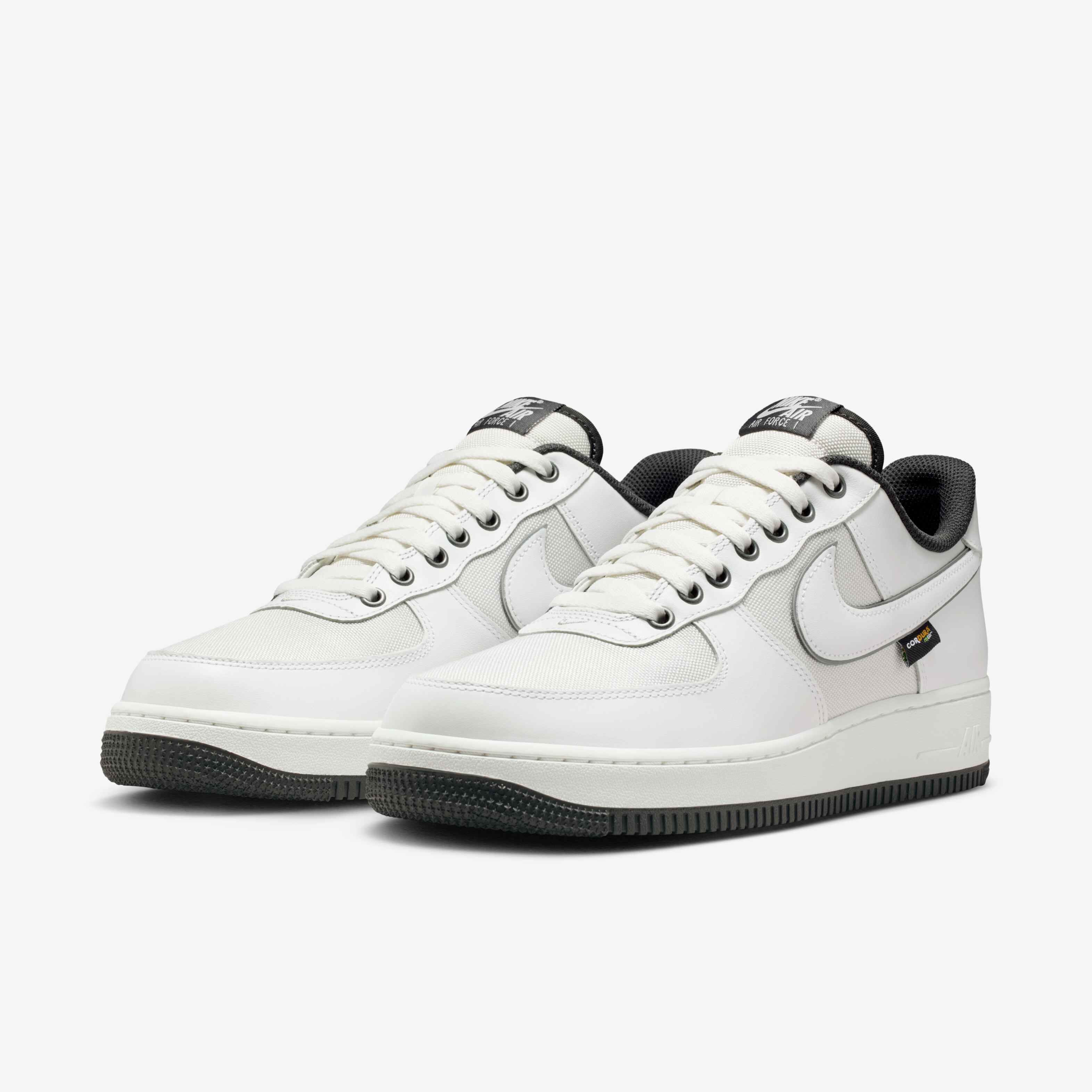 Nike Air Force 1 '07 LV8 image number 4