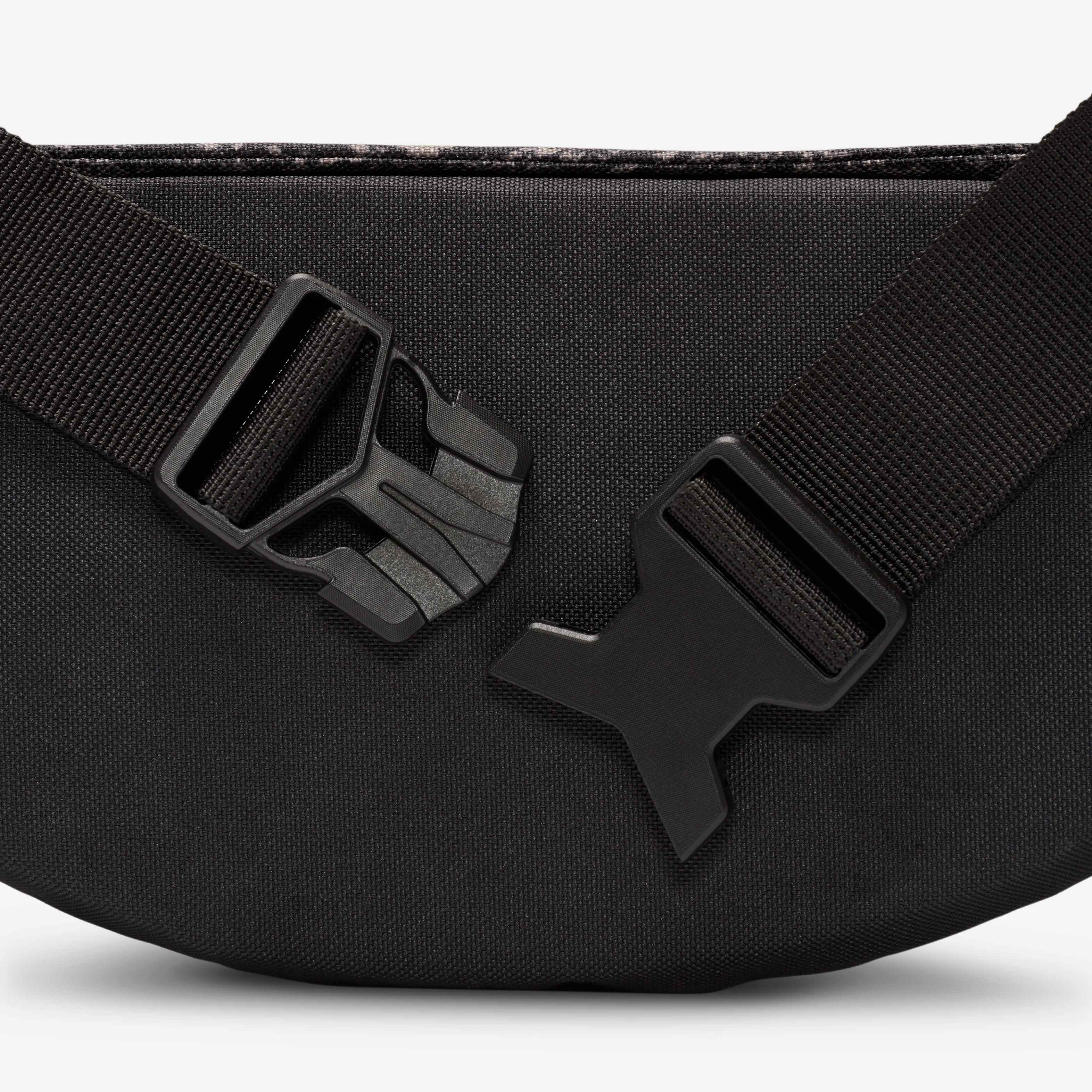 Nike Heritage image number 5