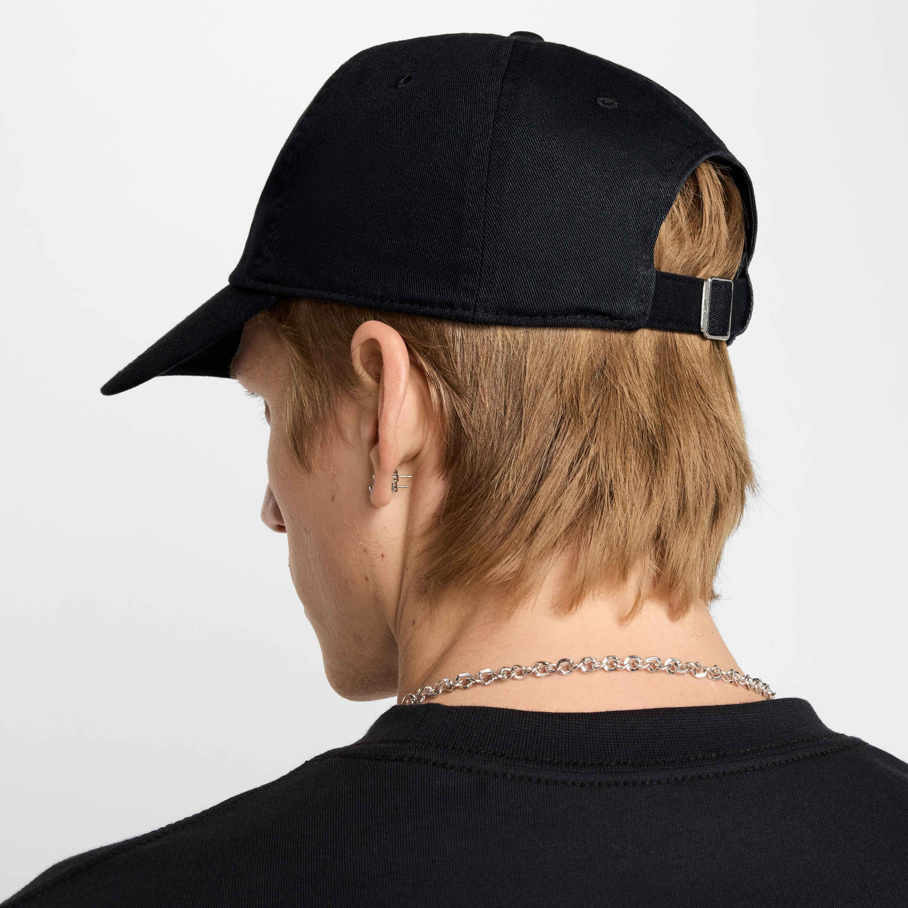 Nike Club image number 1