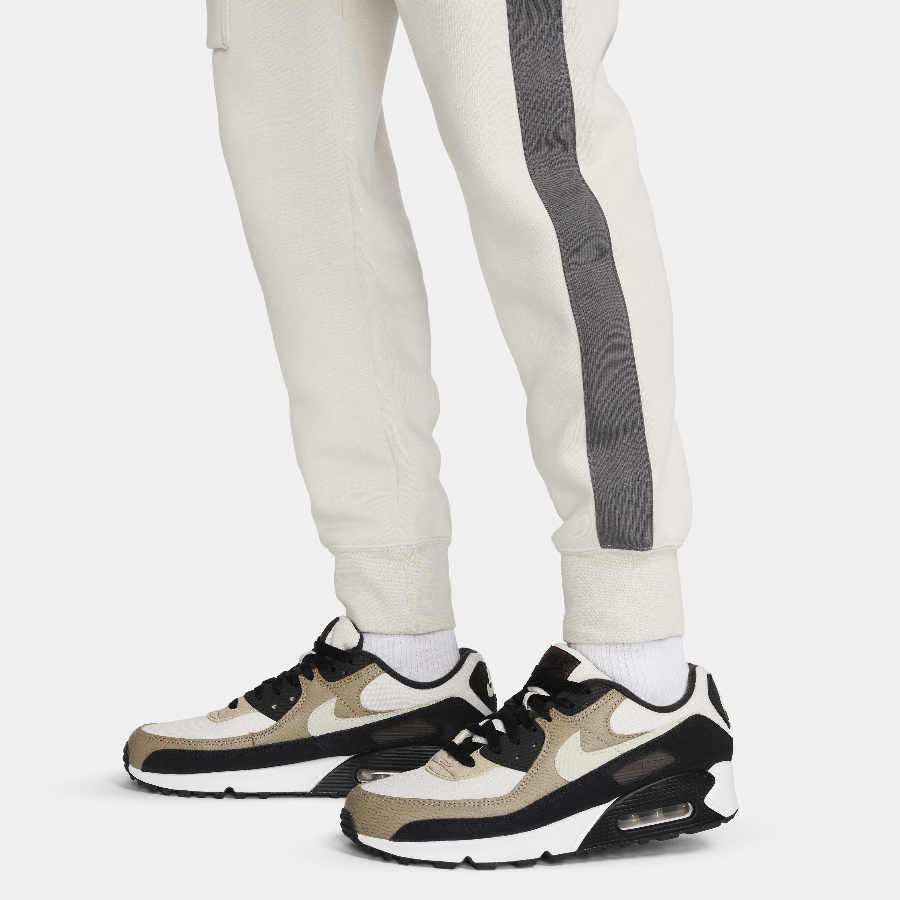 اير image number 5