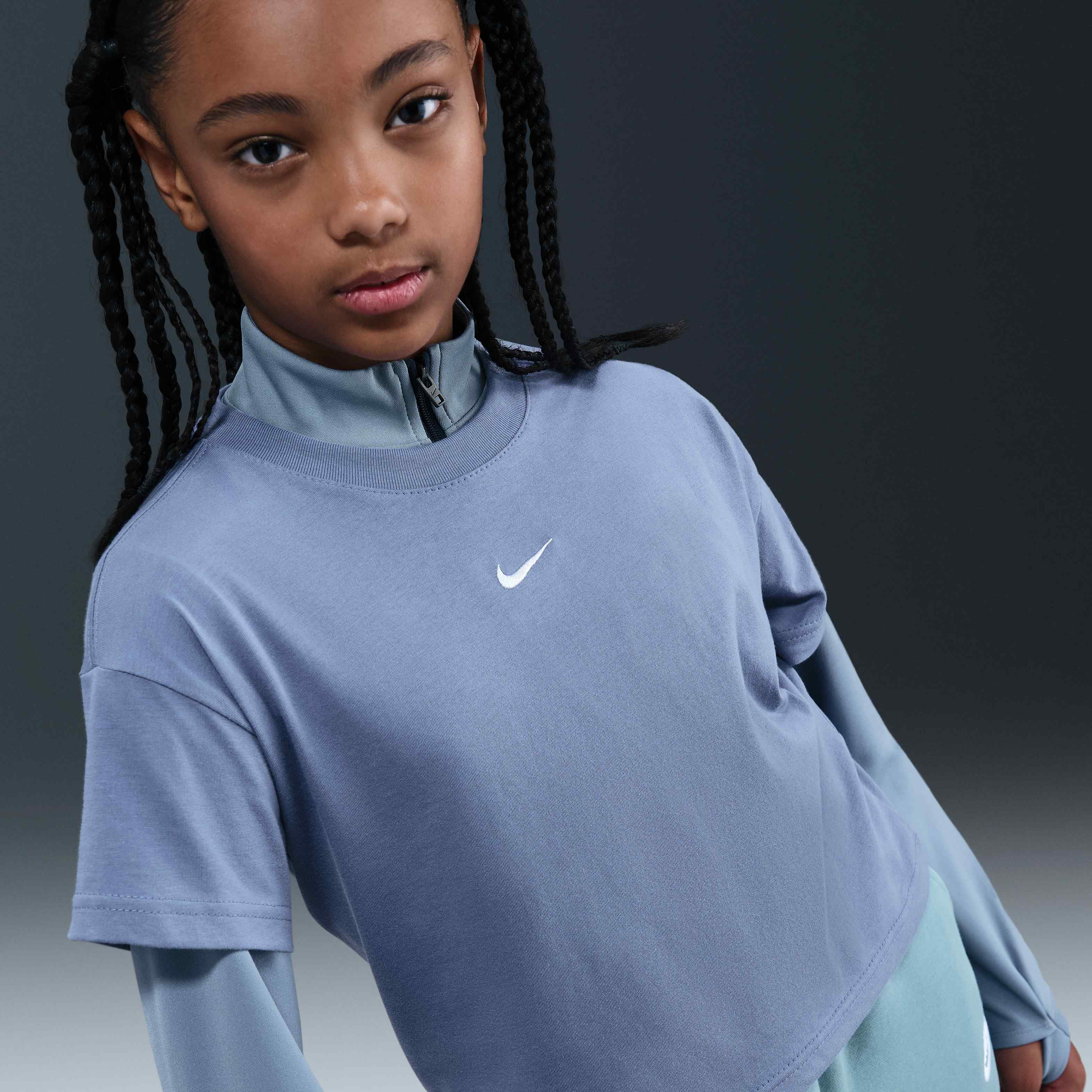 Nike Sportswear Essential image number 2