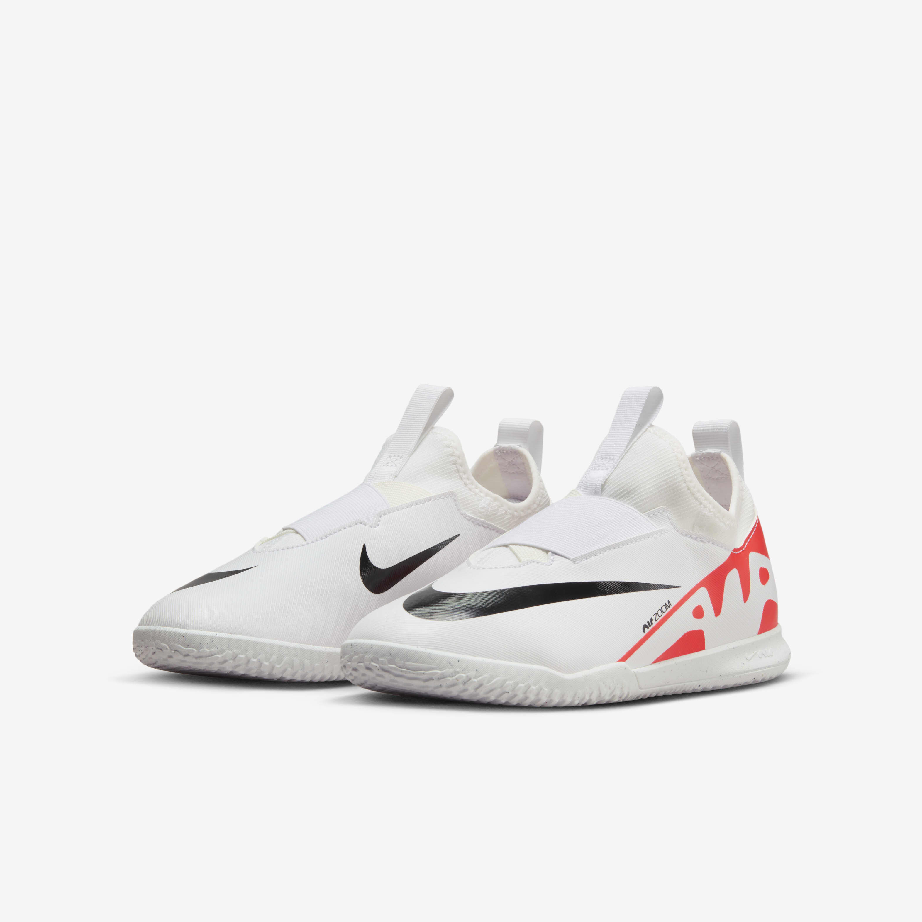 Nike Jr. Mercurial Vapor 15 Academy image number 4