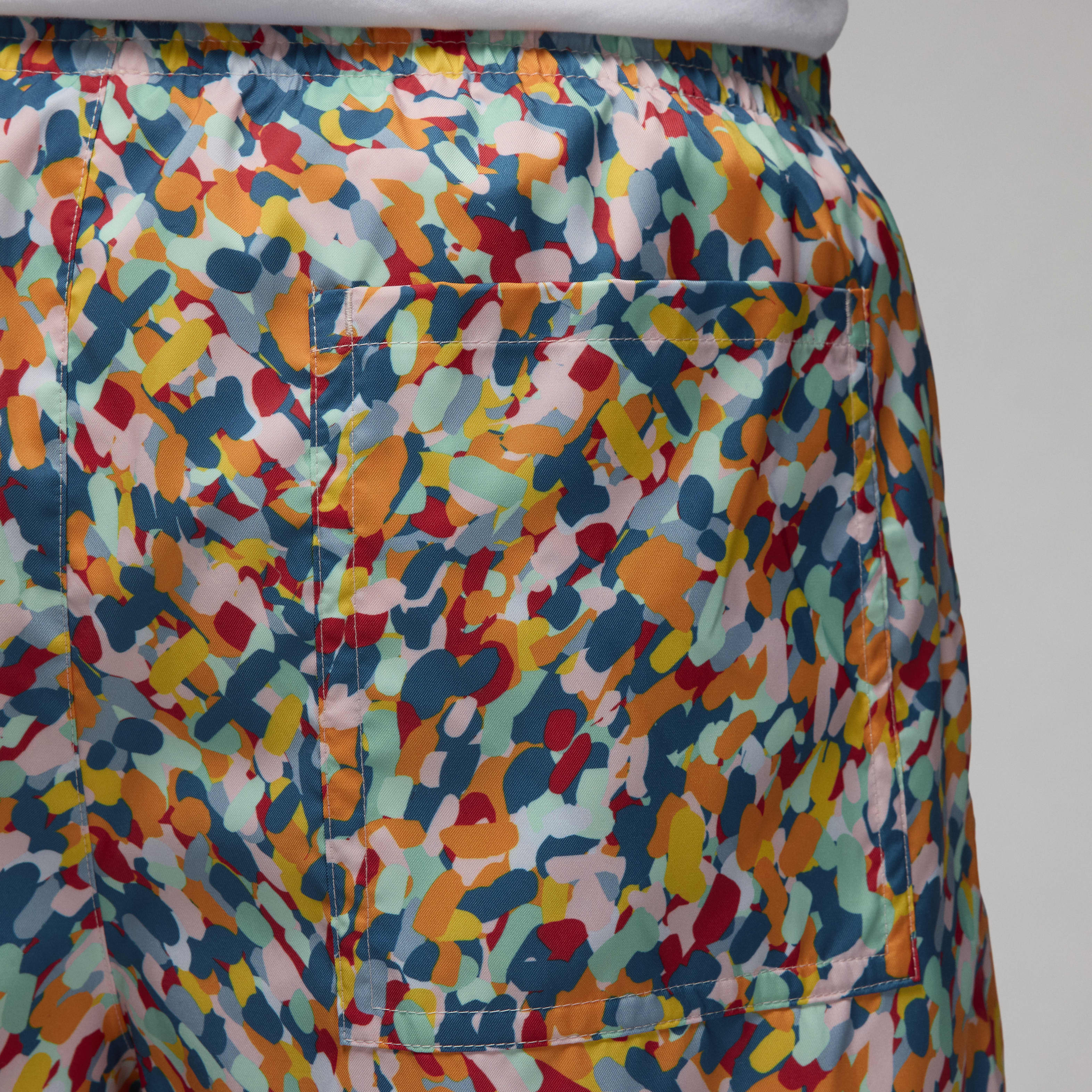 Jordan Essentials image number 4