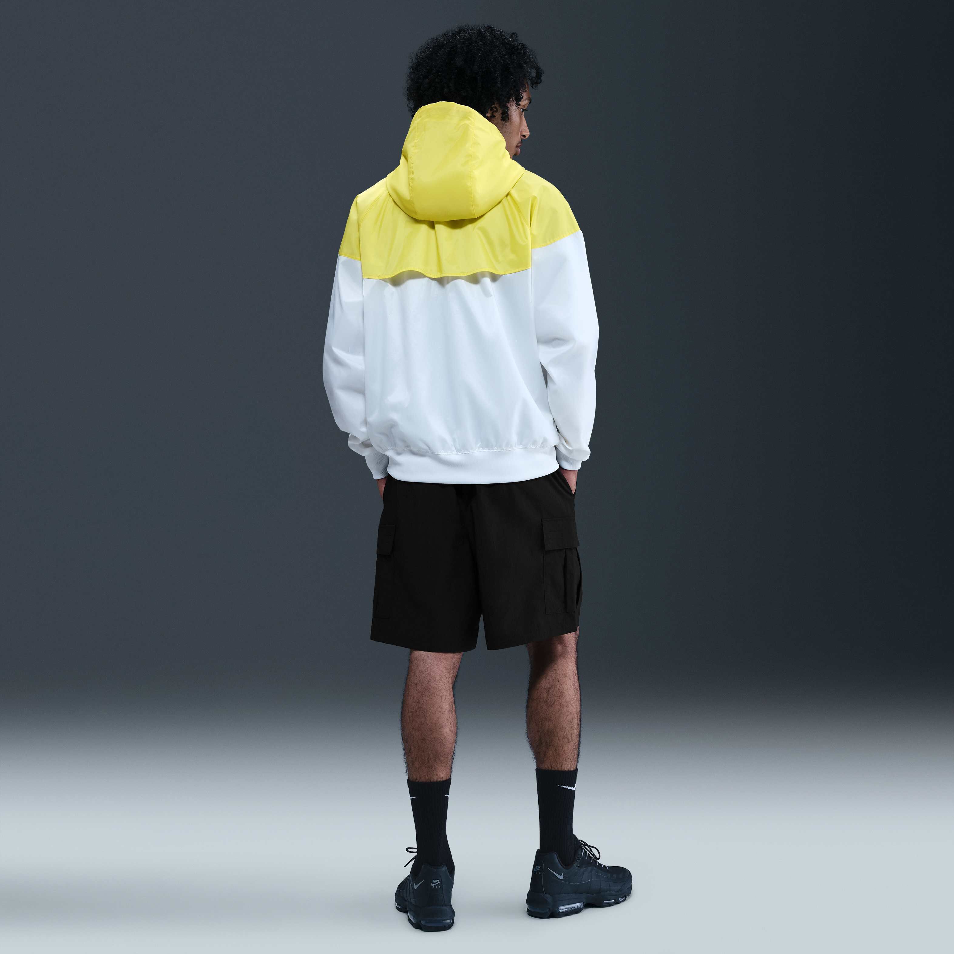 Nike Sportswear Club image number 3