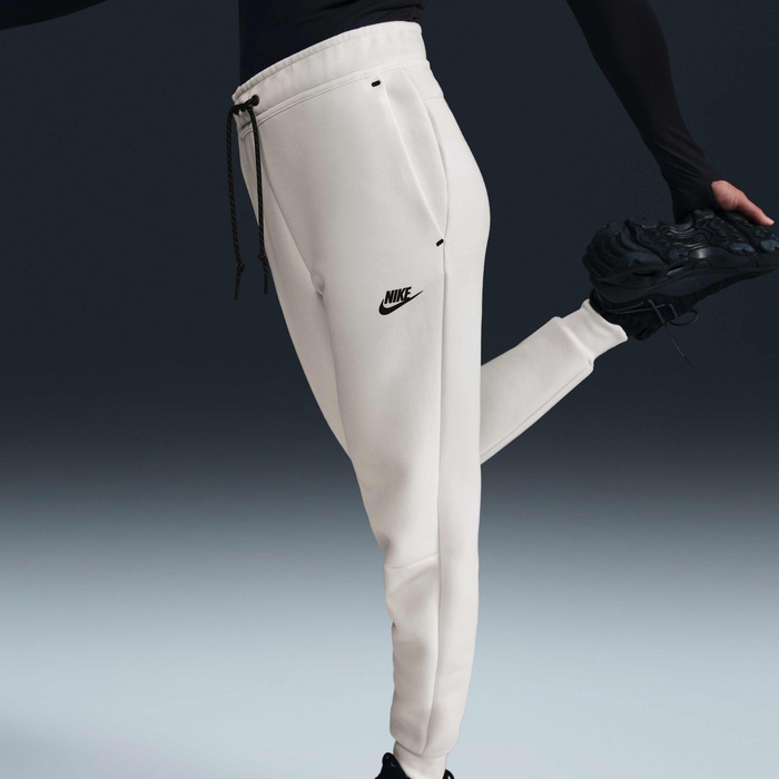Nike Sportswear Tech Fleece image number 1 Nike Sportswear Tech Fleece image number 1