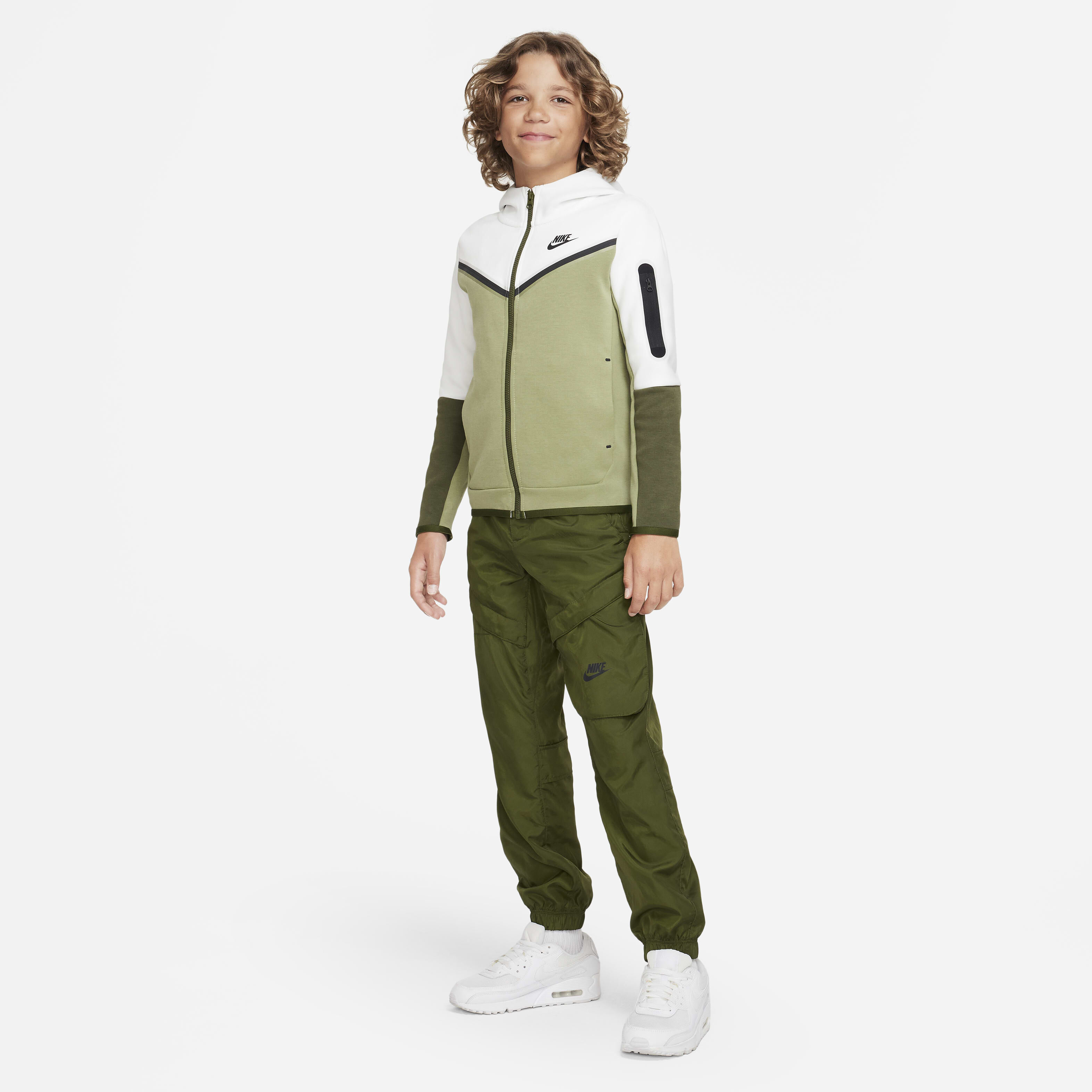 Nike Sportswear Tech Fleece image number 4