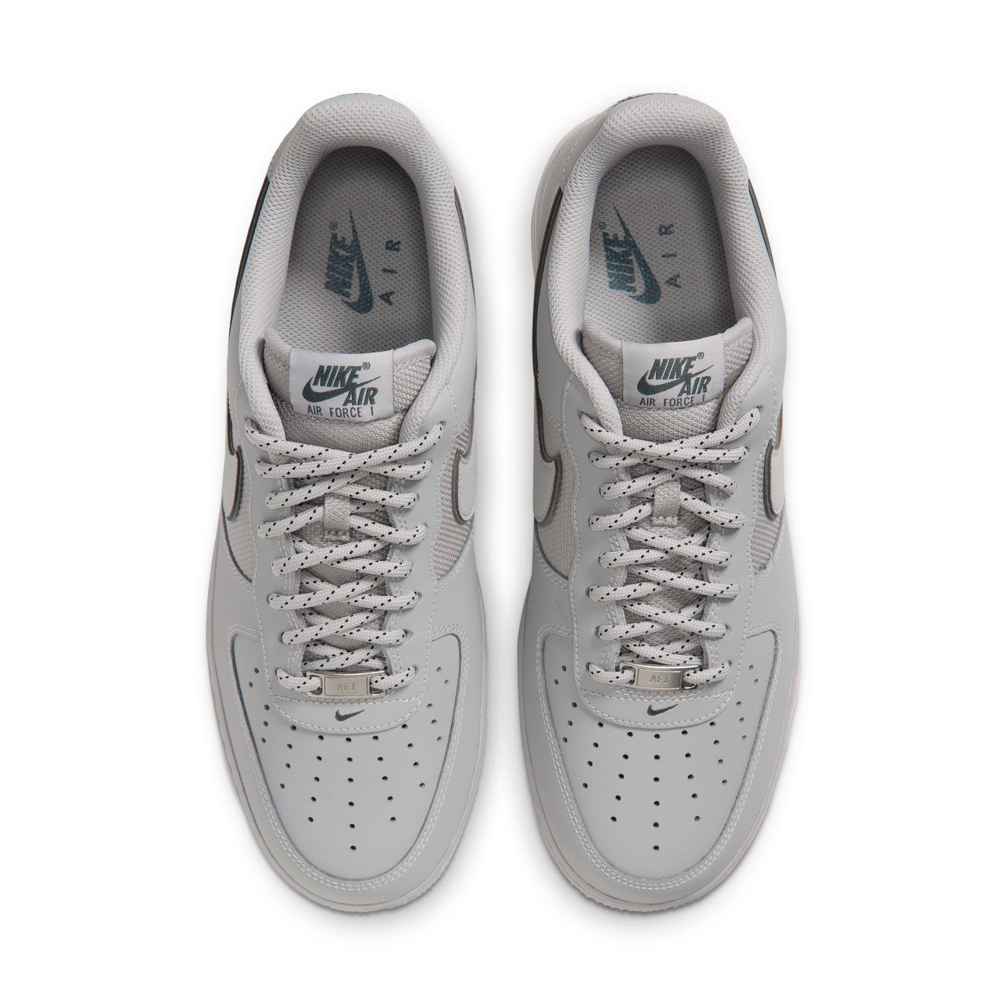 Nike Air Force 1 '07 LV8 image number 3