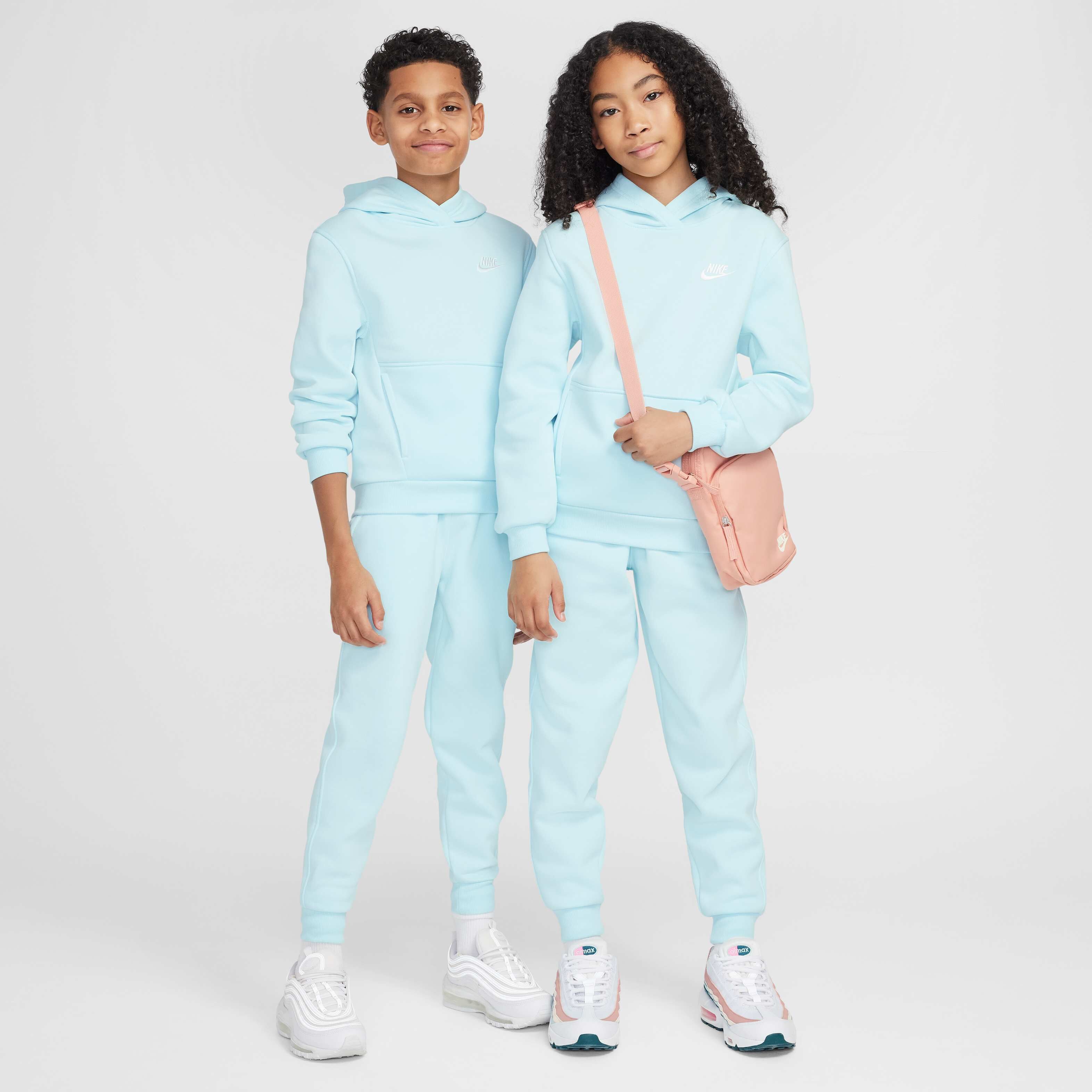 نايكي سبورتسوير كلوب فليس image number 6