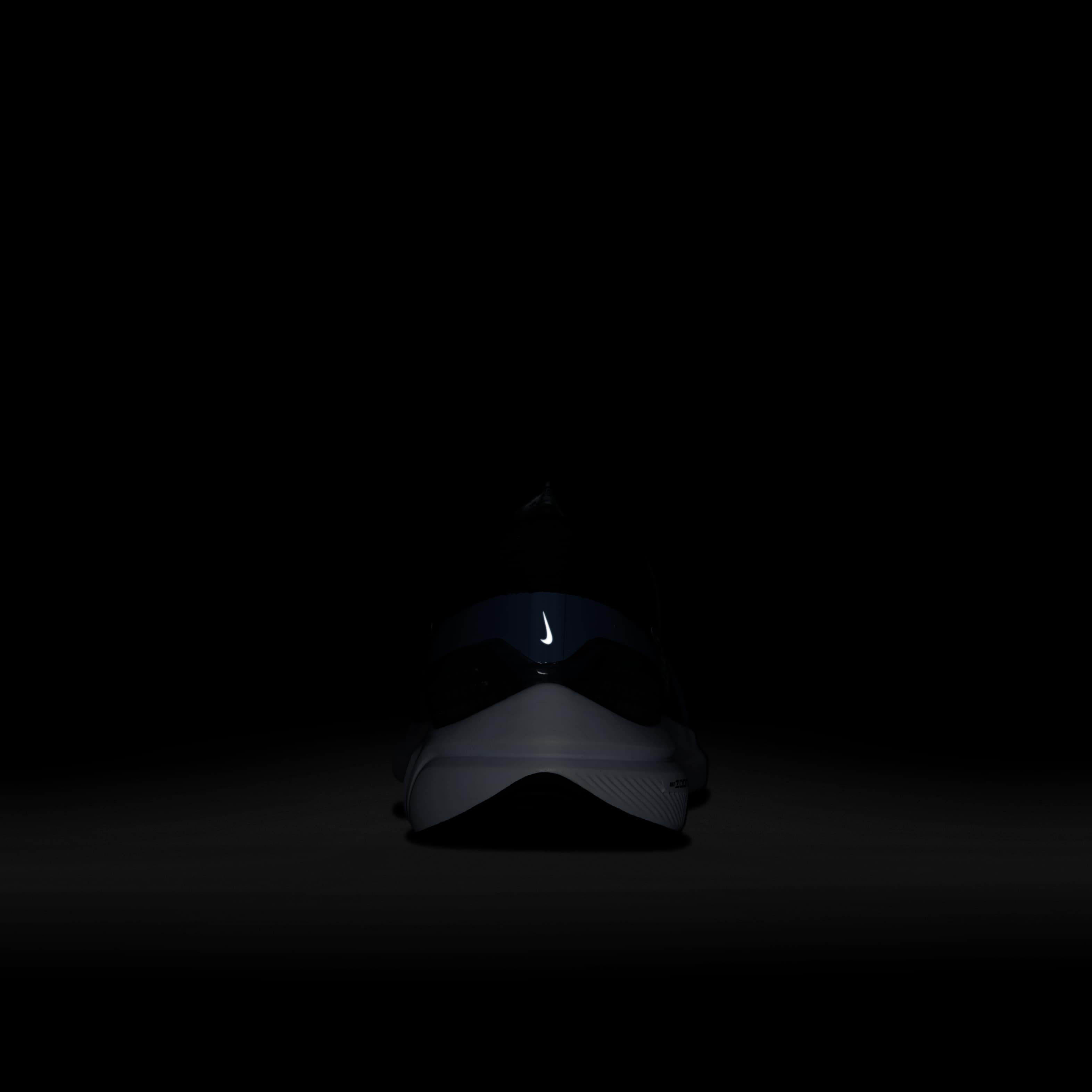 Nike Vomero 16 image number 9