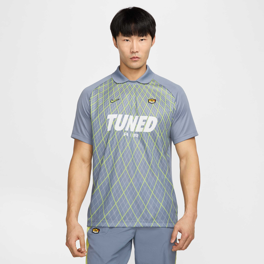 نايكي سبورتسوير