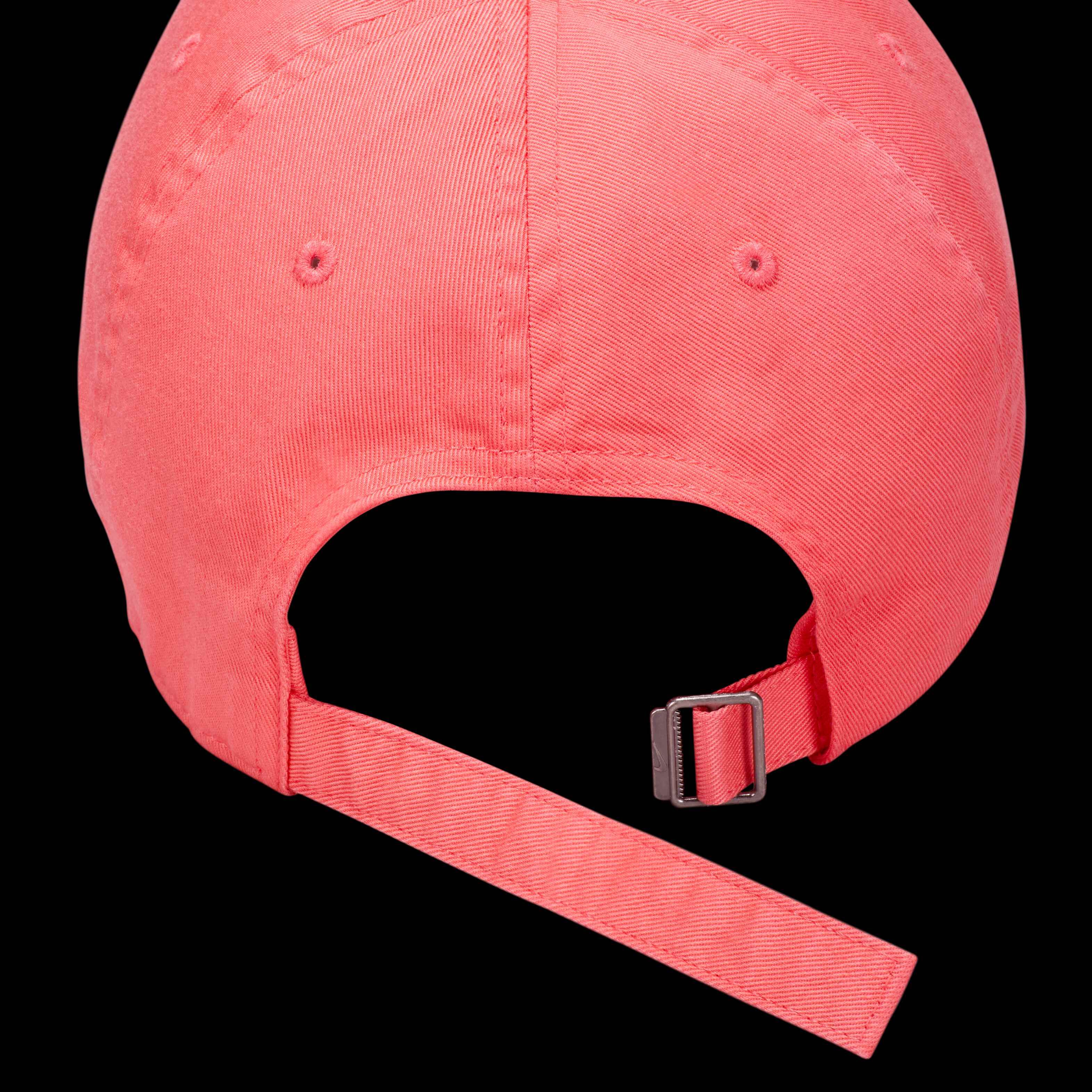 نايكي كلوب image number 4