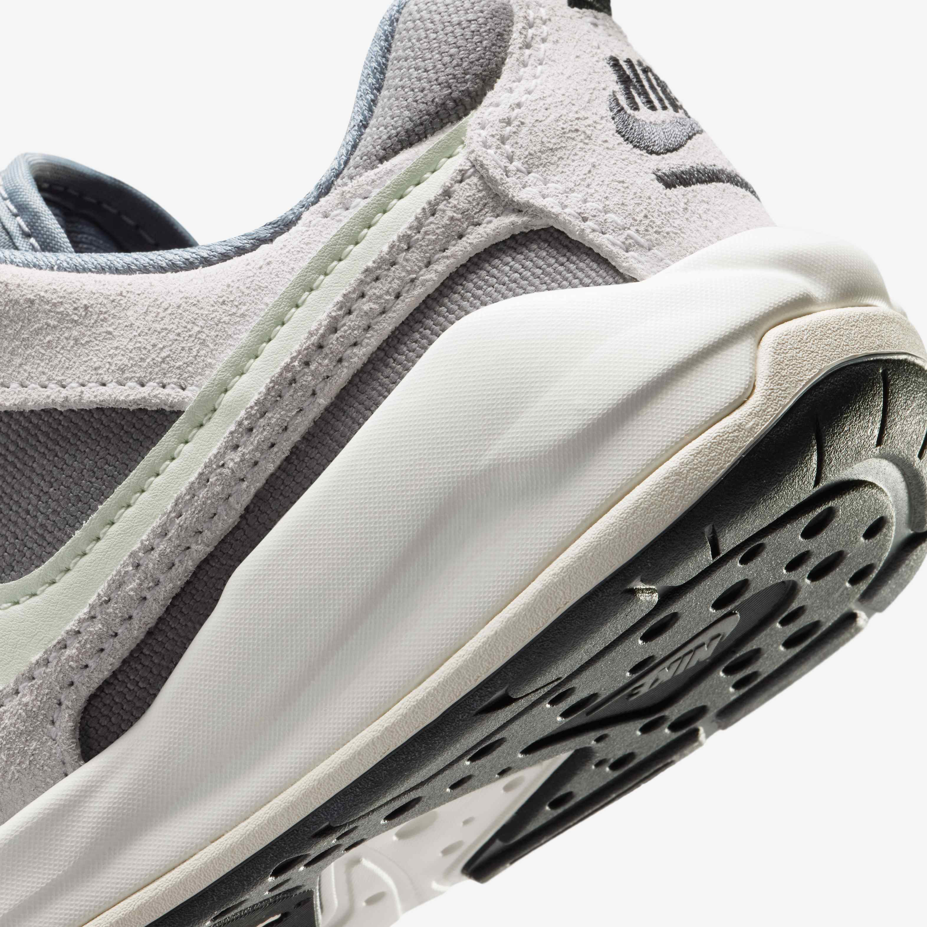 جوردن كمفرت ايرا image number 7