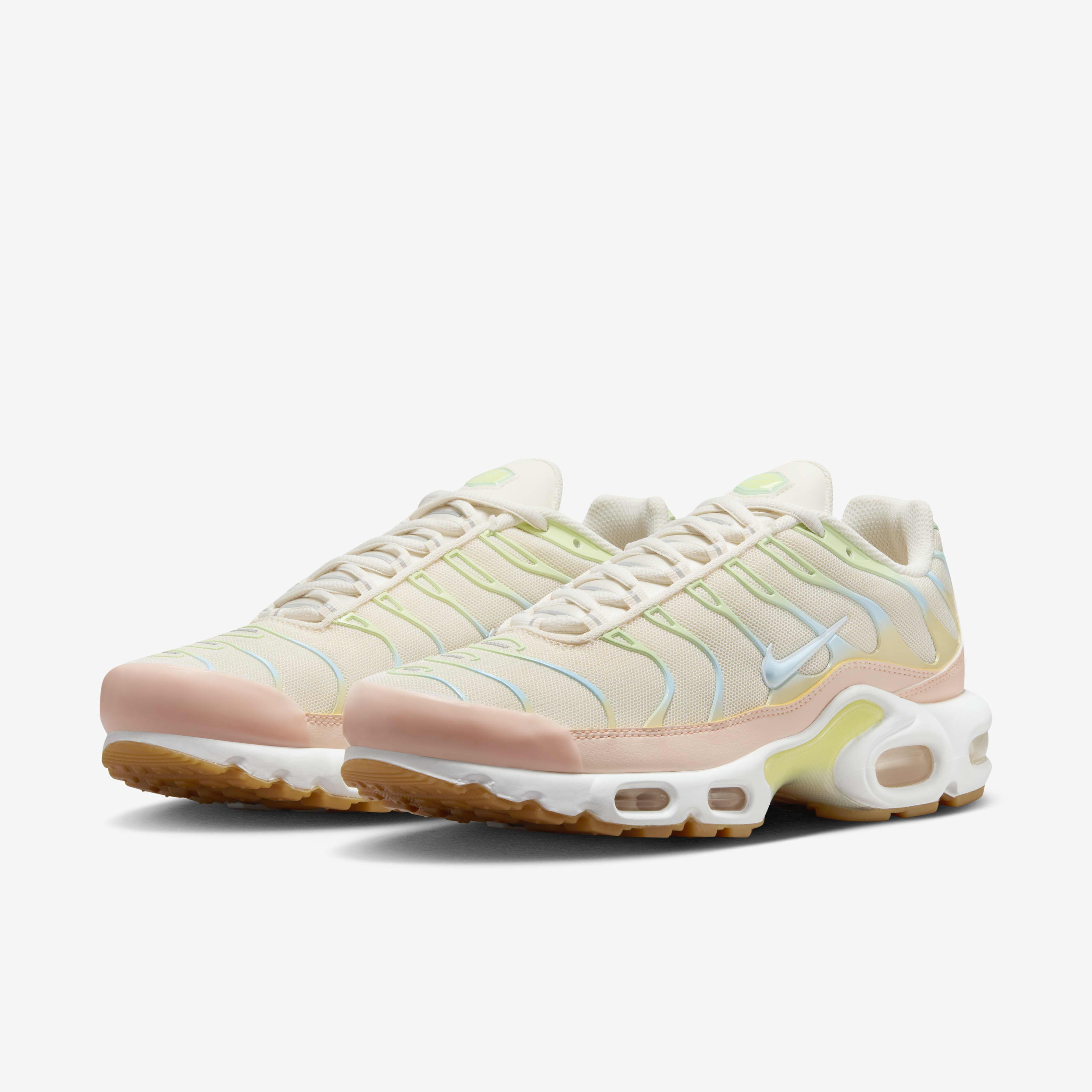 Nike Air Max Plus image number 4