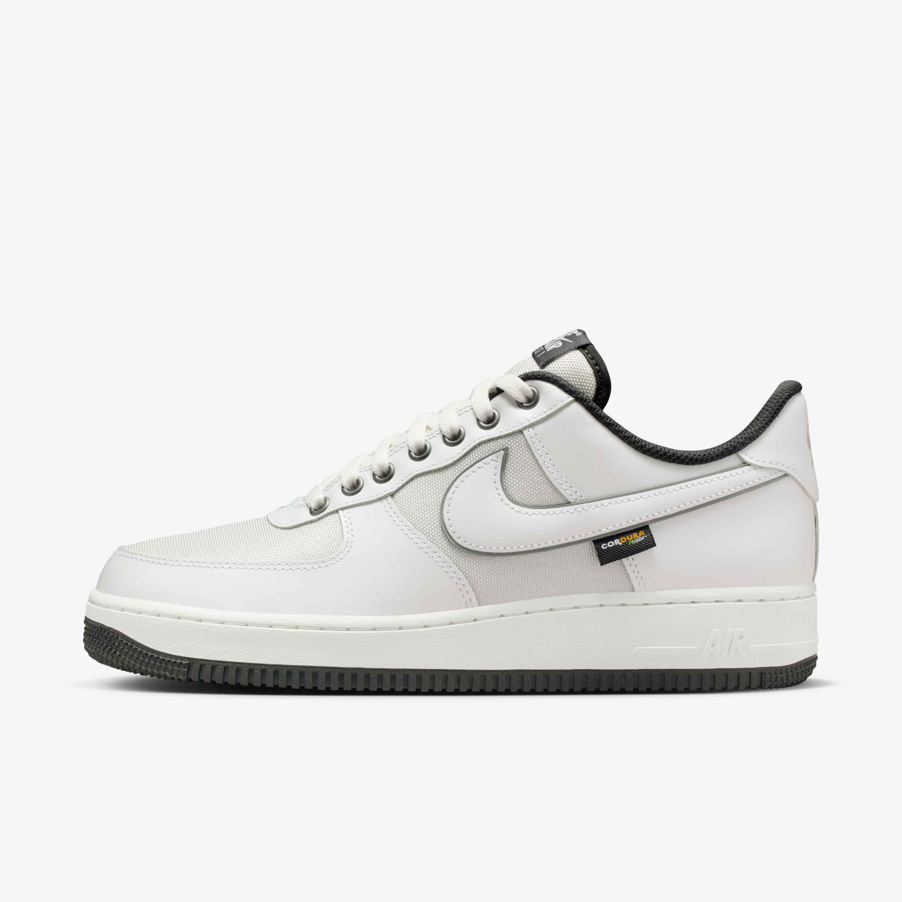 Nike Air Force 1 '07 LV8 image number 0