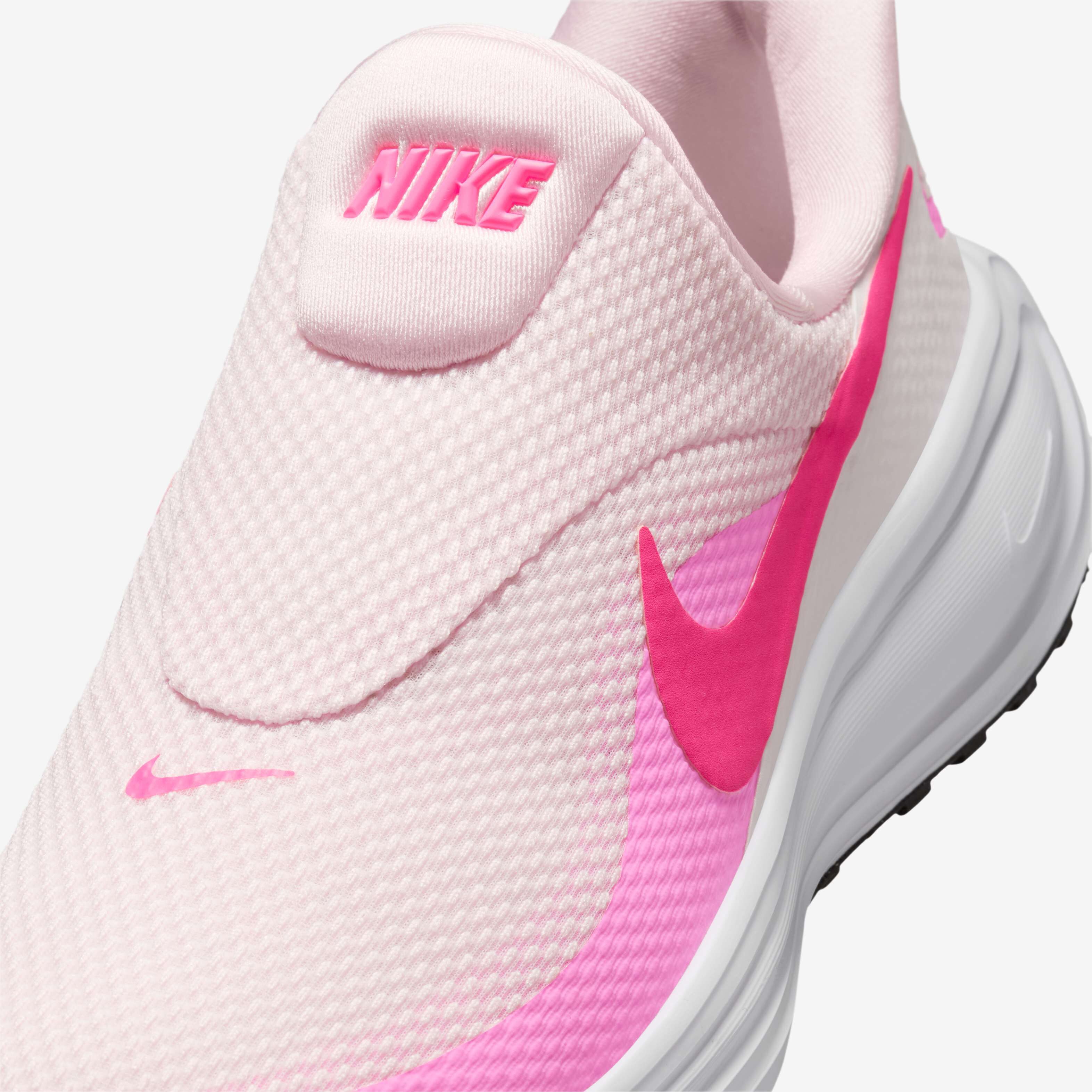 نايكي ريفلوشن 8 ايزي اون image number 6