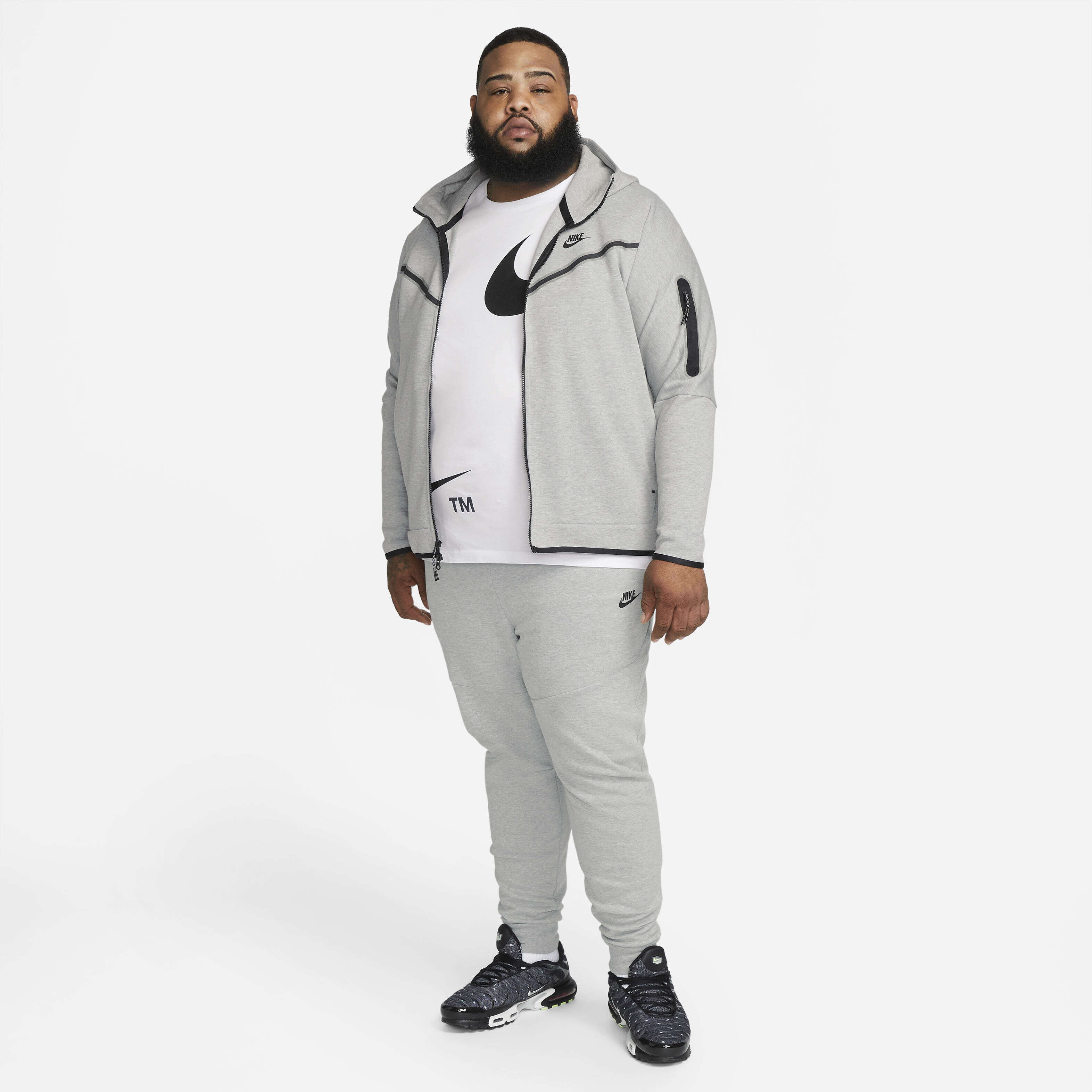 Nike Sportswear Tech Fleece image number 17