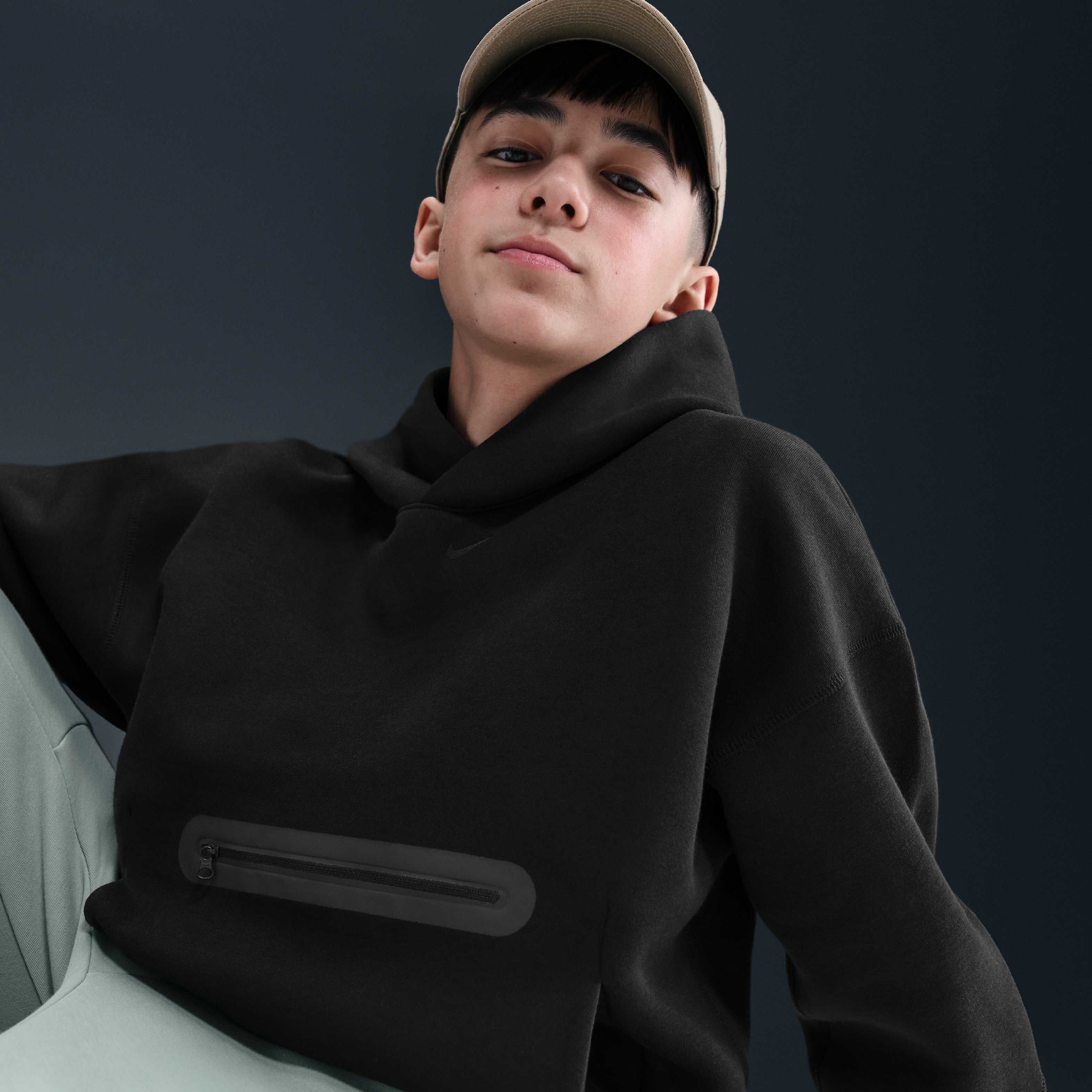 Nike Sportswear Tech Fleece image number 2