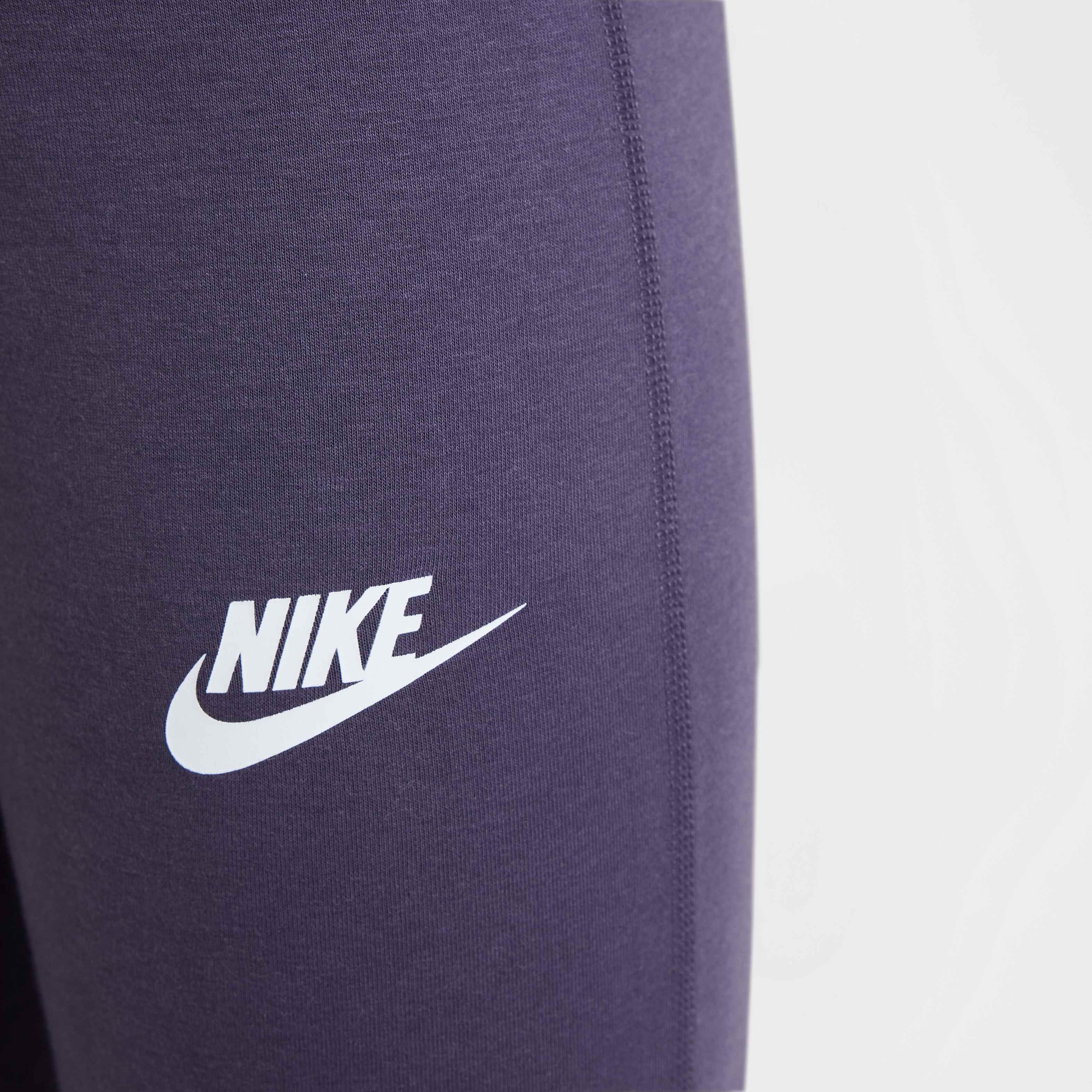 Nike Sportswear Classic image number 2