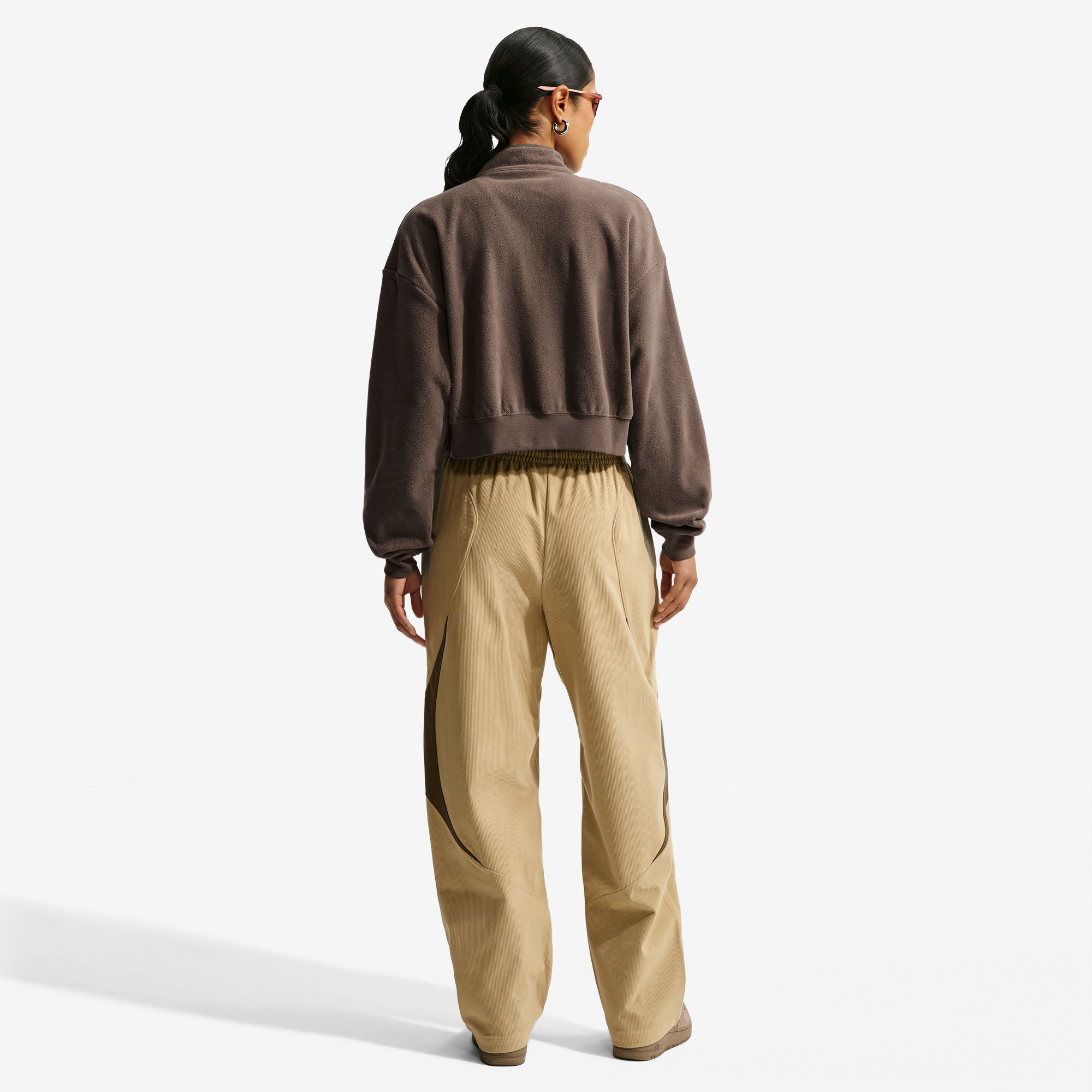 نايكي سبورتسوير image number 1