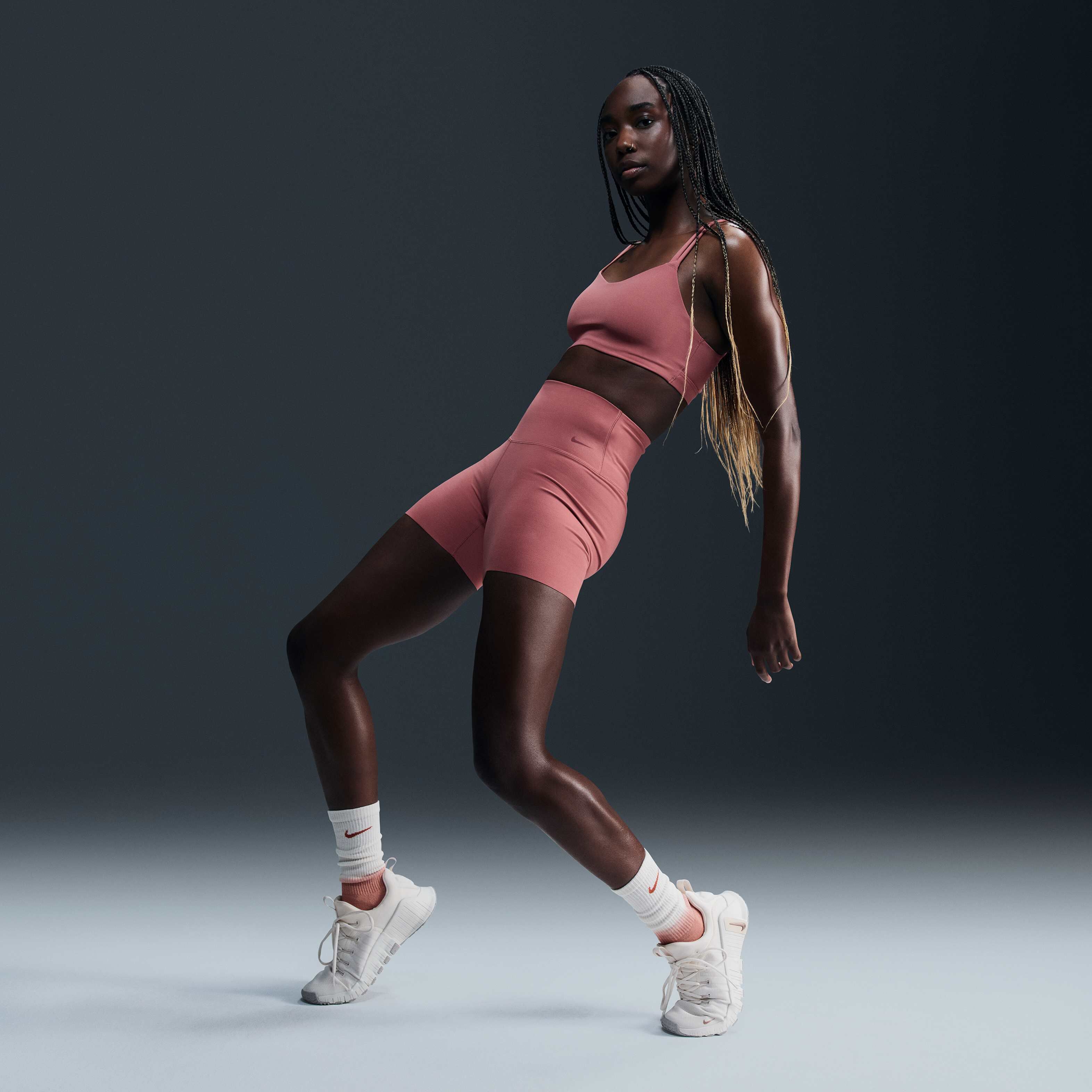 نايكي اليت ترايس image number 3