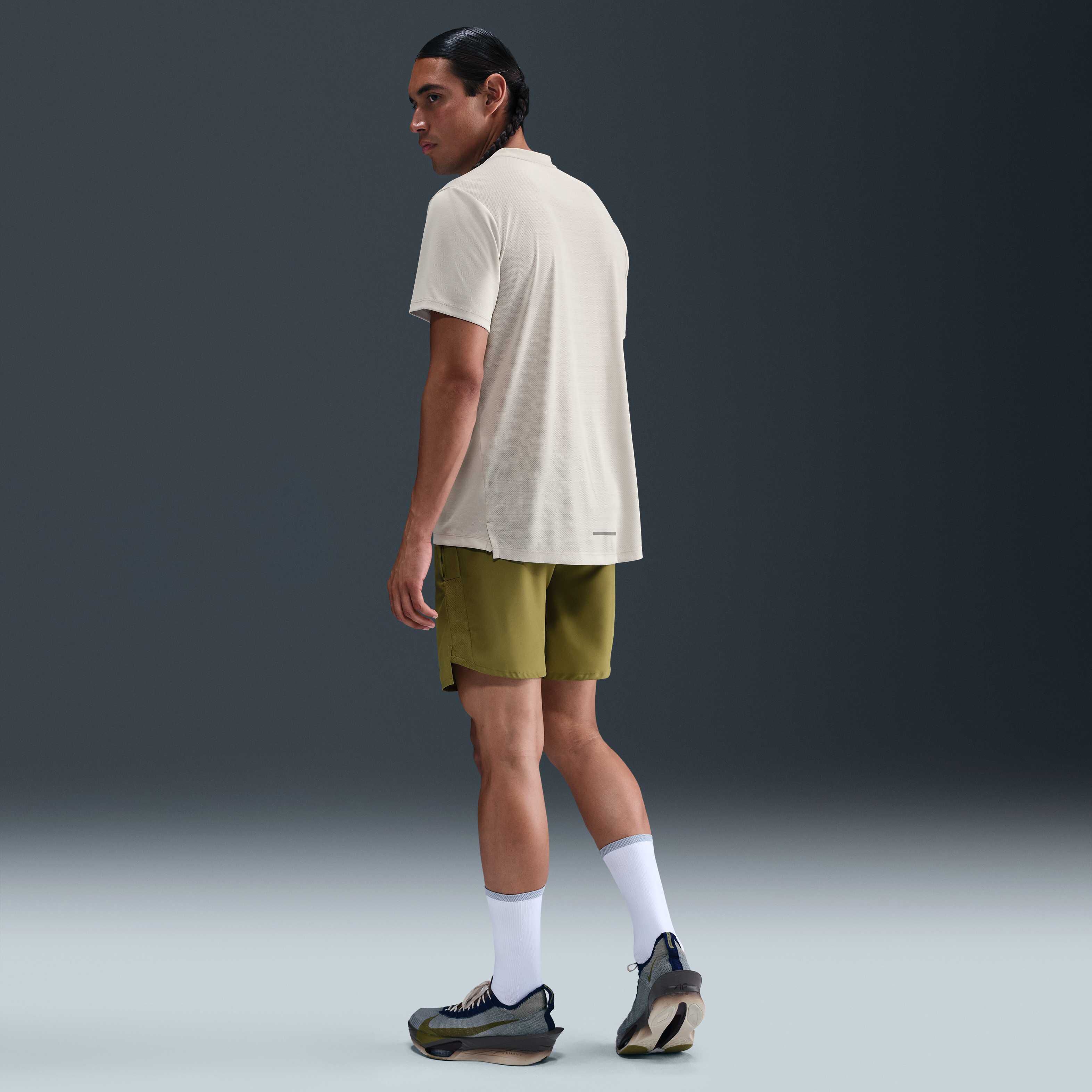Nike Miler image number 4