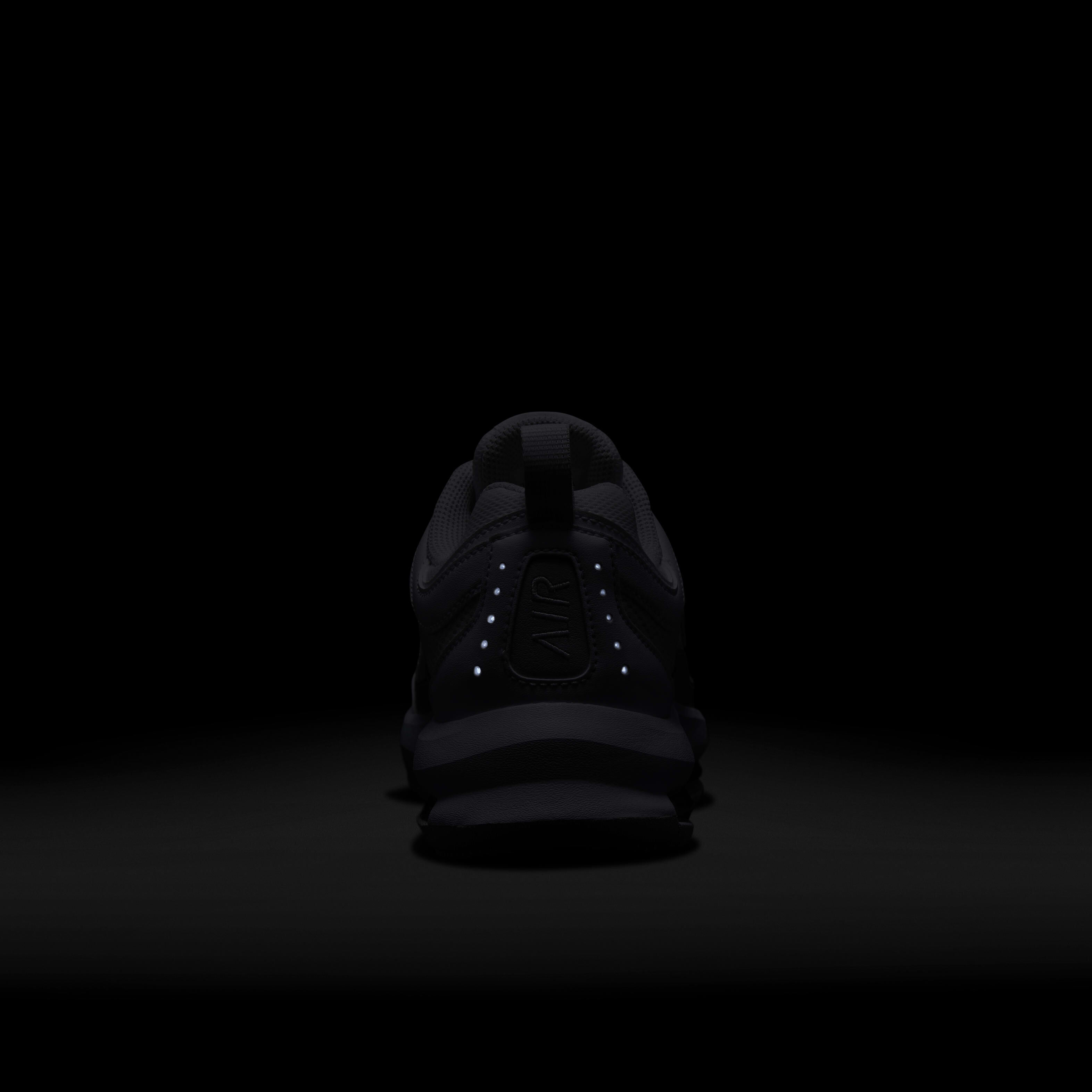Nike Air Max AP image number 8
