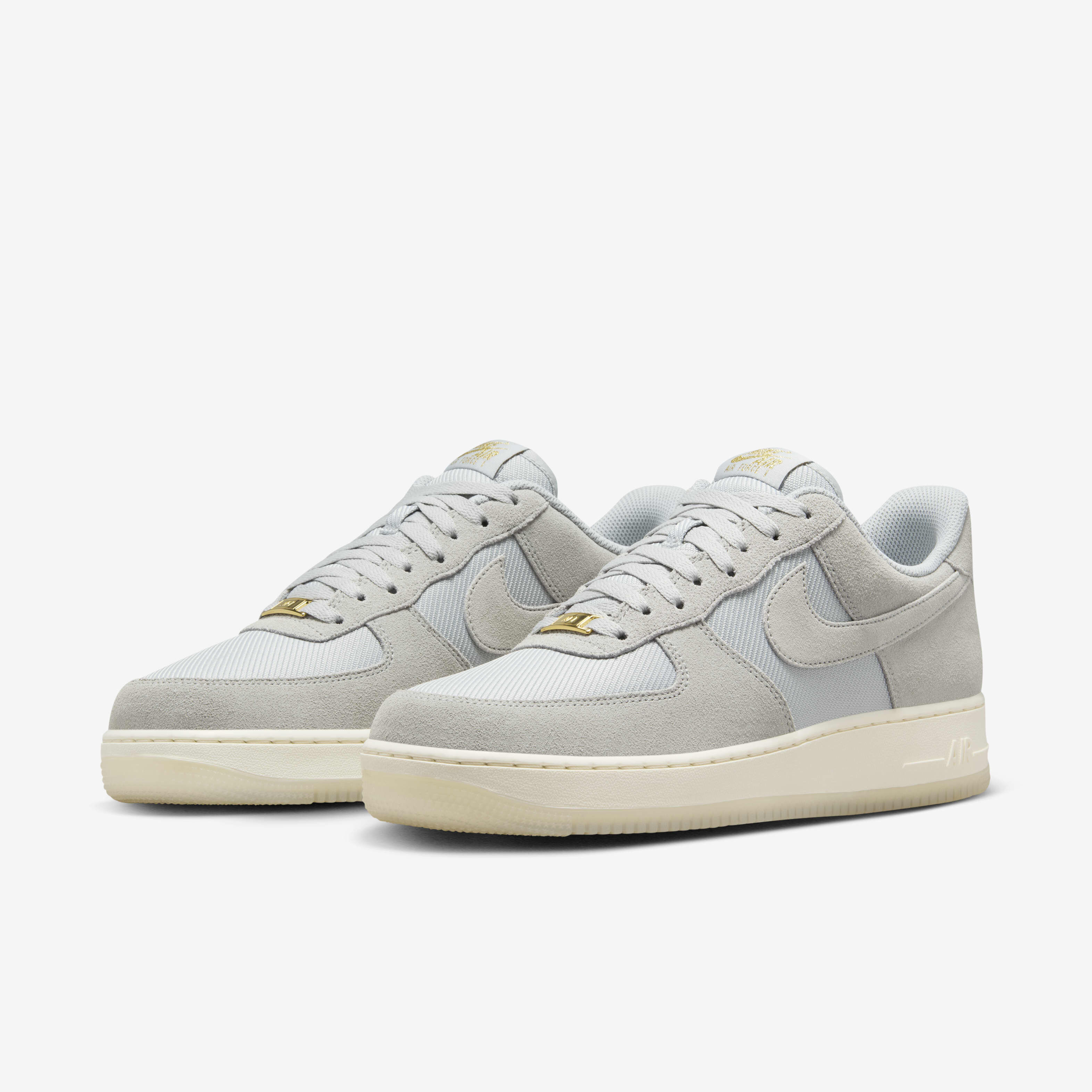 Nike Air Force 1 '07 LV8 image number 4