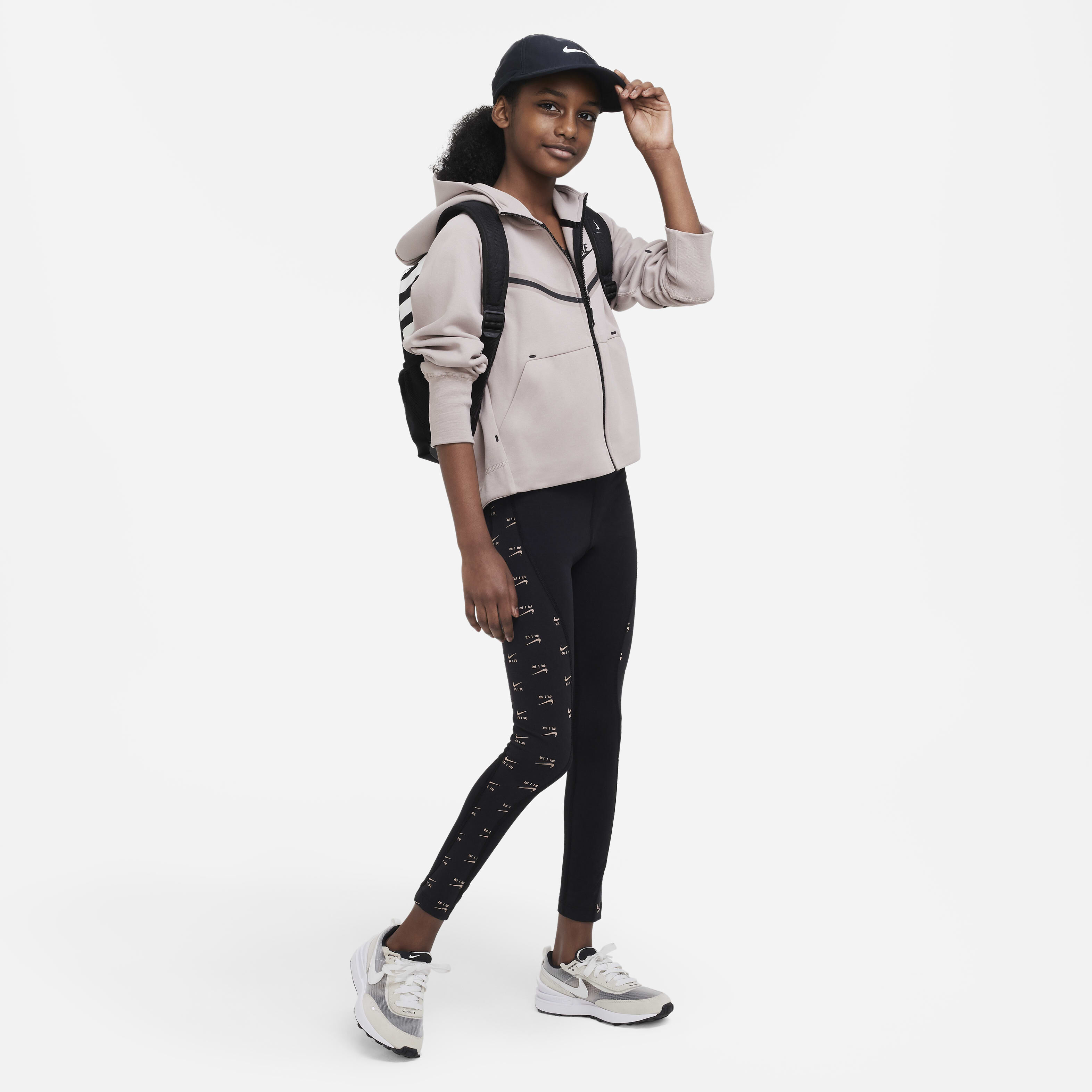 نايكي اير اسينشال image number 4