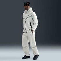 Nike Tech
