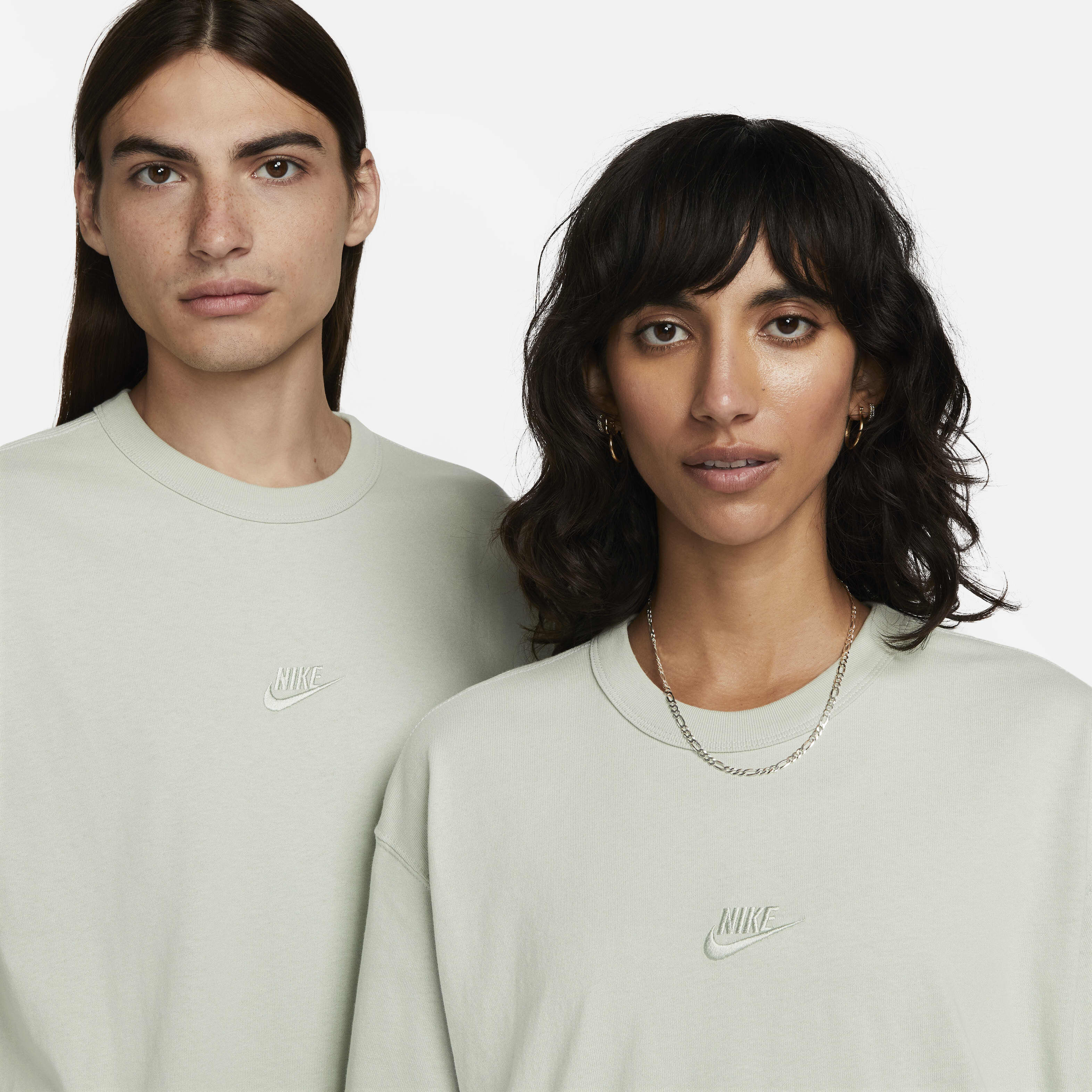 Nike Sportswear Premium Essentials image number 2