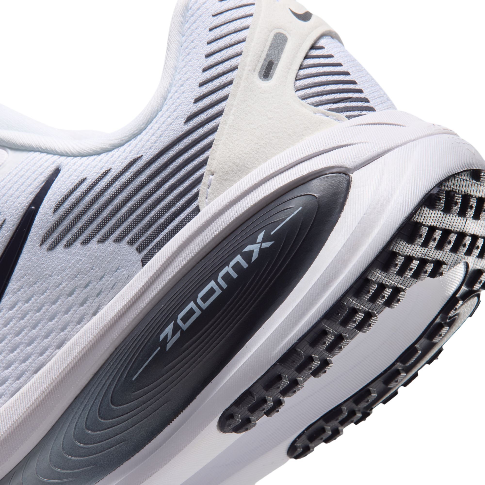 Nike Vomero 18 image number 10