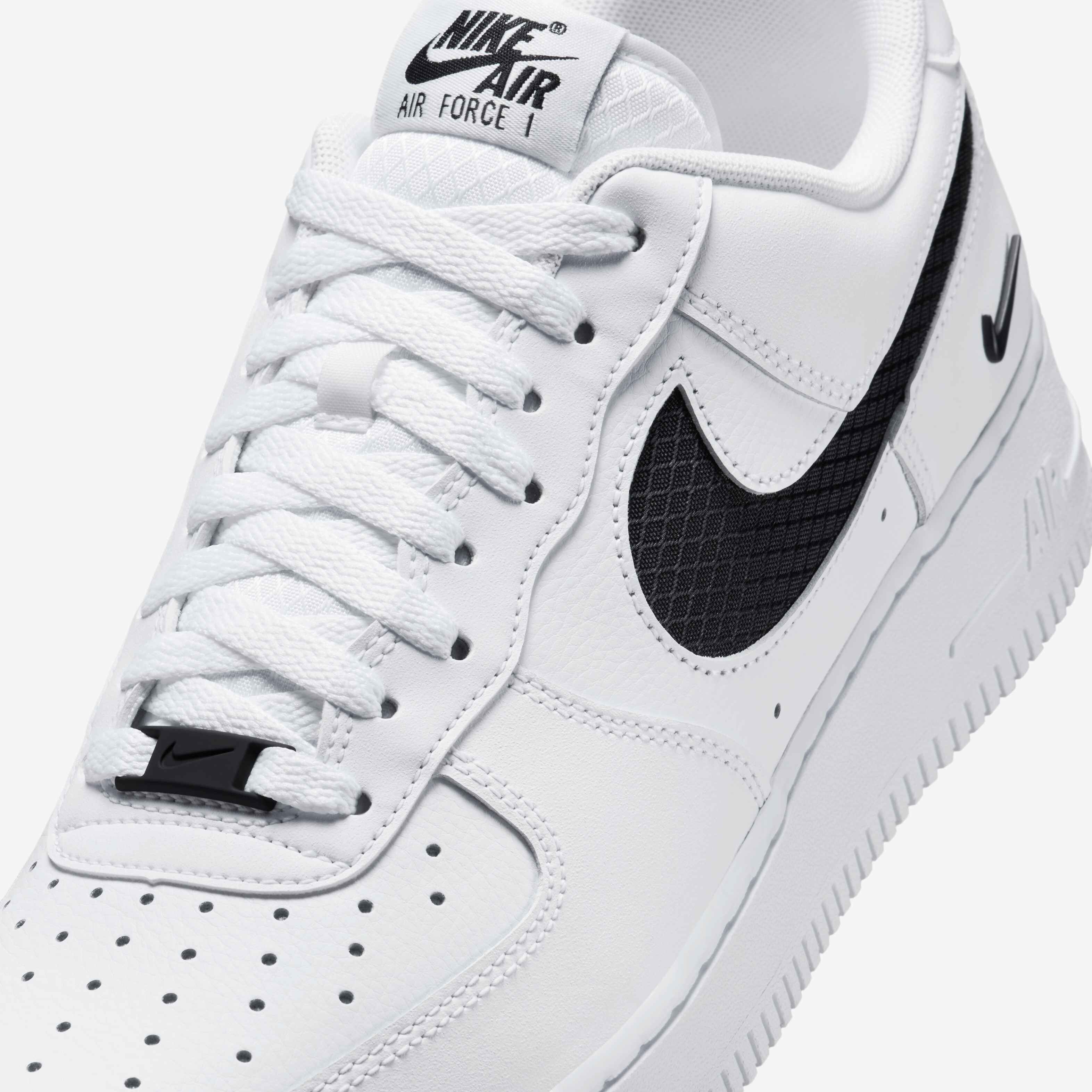 Nike Air Force 1 '07 LV8 image number 6