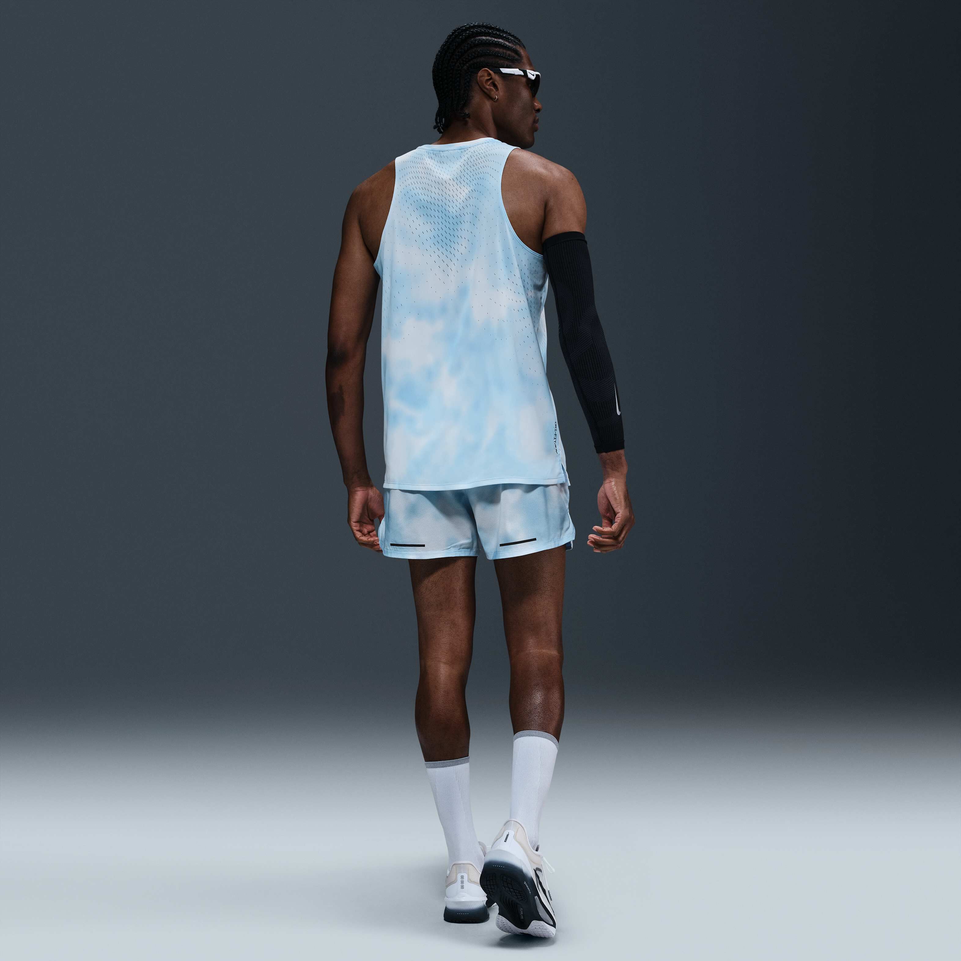 Nike Running Division Breathe image number 4