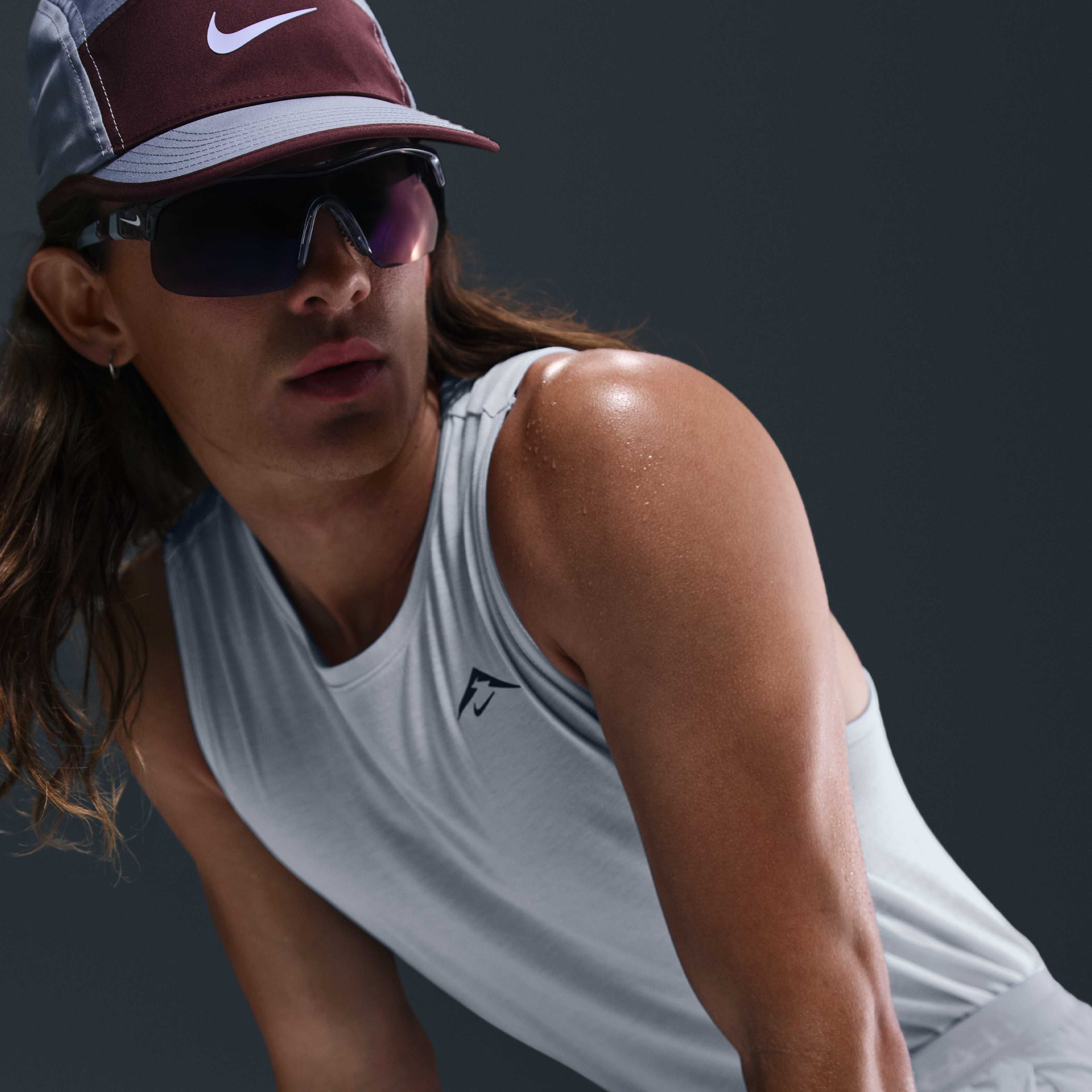 نايكي سولار تشيس image number 2