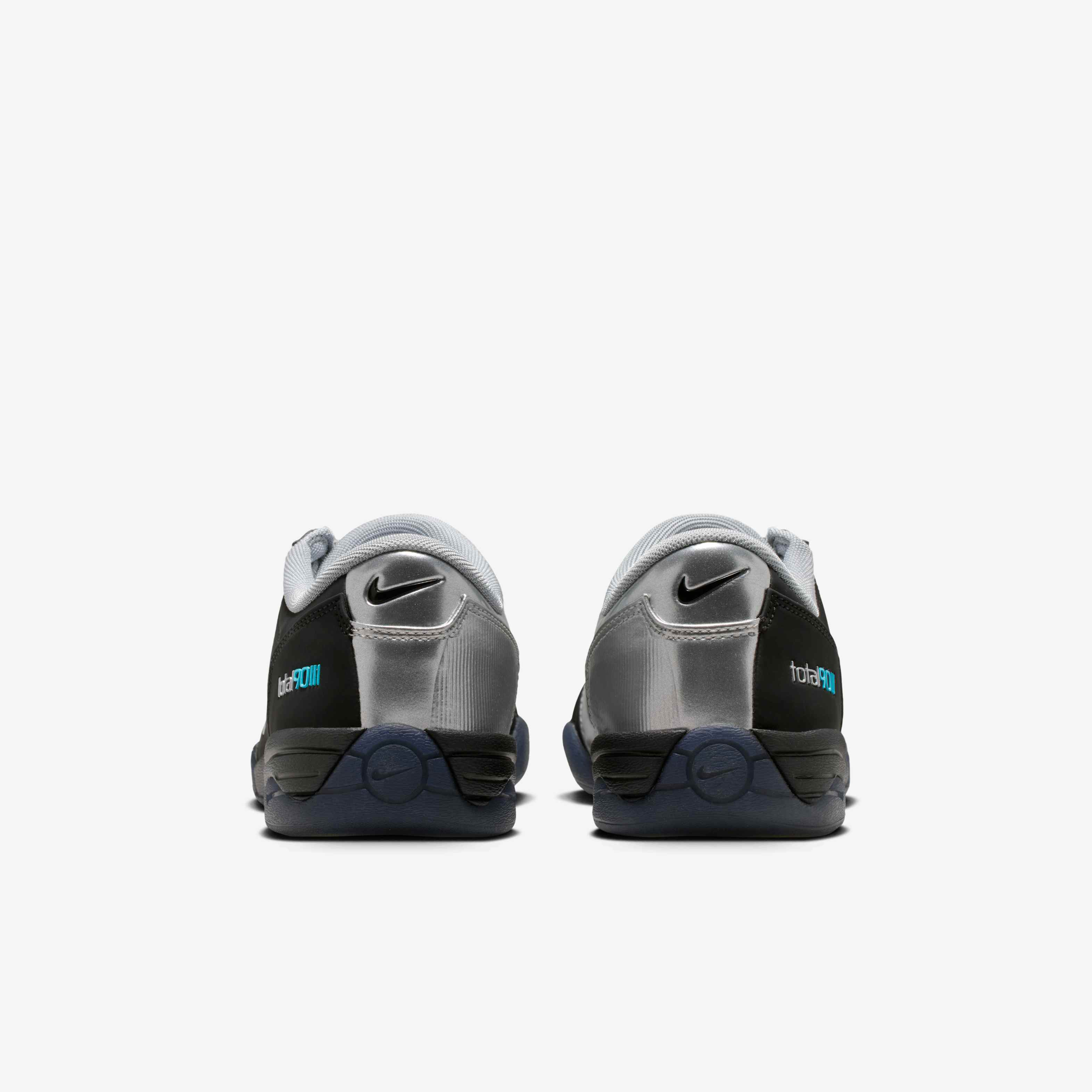 Nike Total90 image number 5
