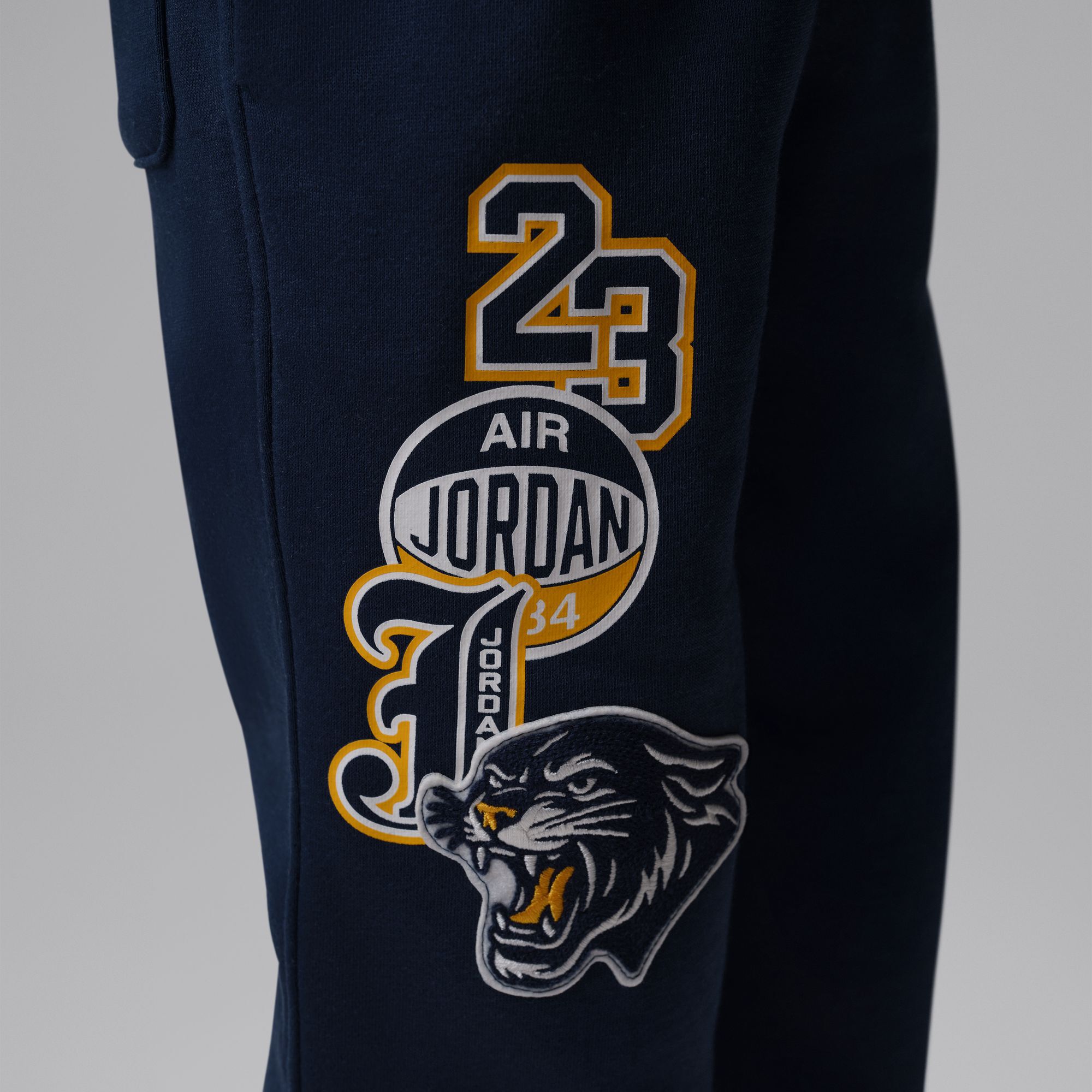 Jordan image number 3