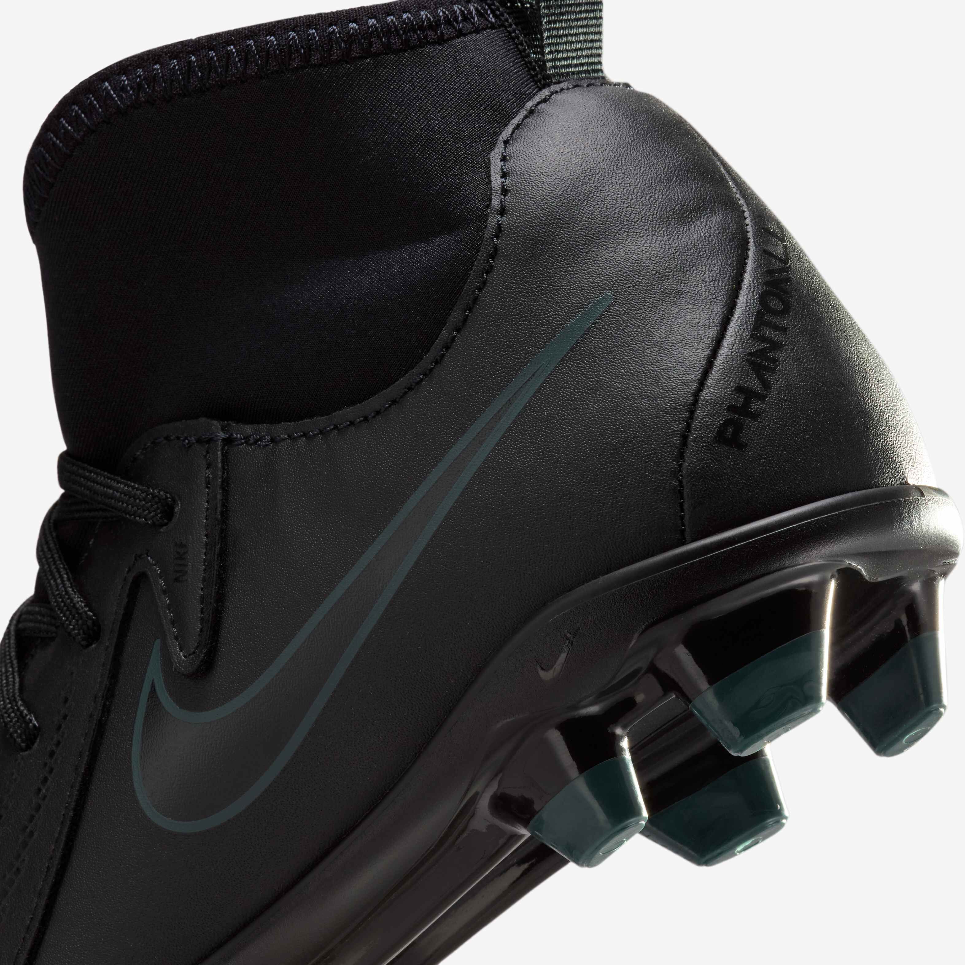 Nike Jr. Phantom Luna 2 Club image number 8