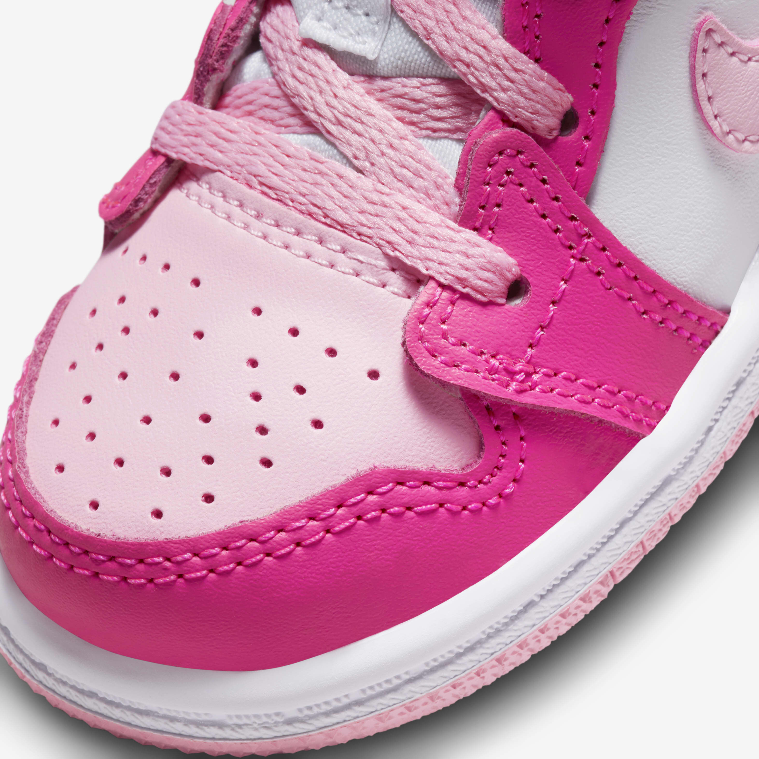 جوردن 1 ميد image number 6