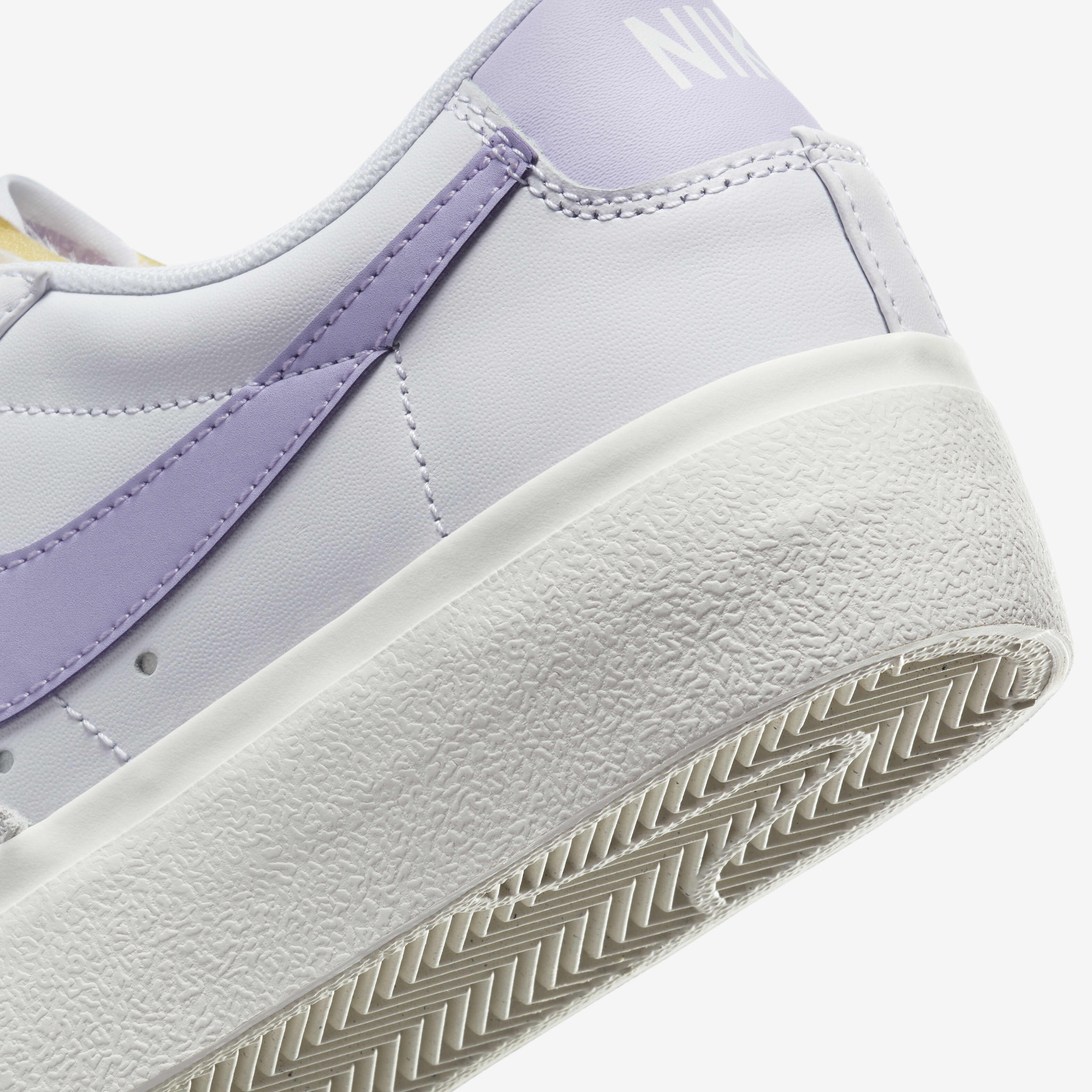 Buy Nike Blazer Low Platform Women s Shoes Nike Qatar Official