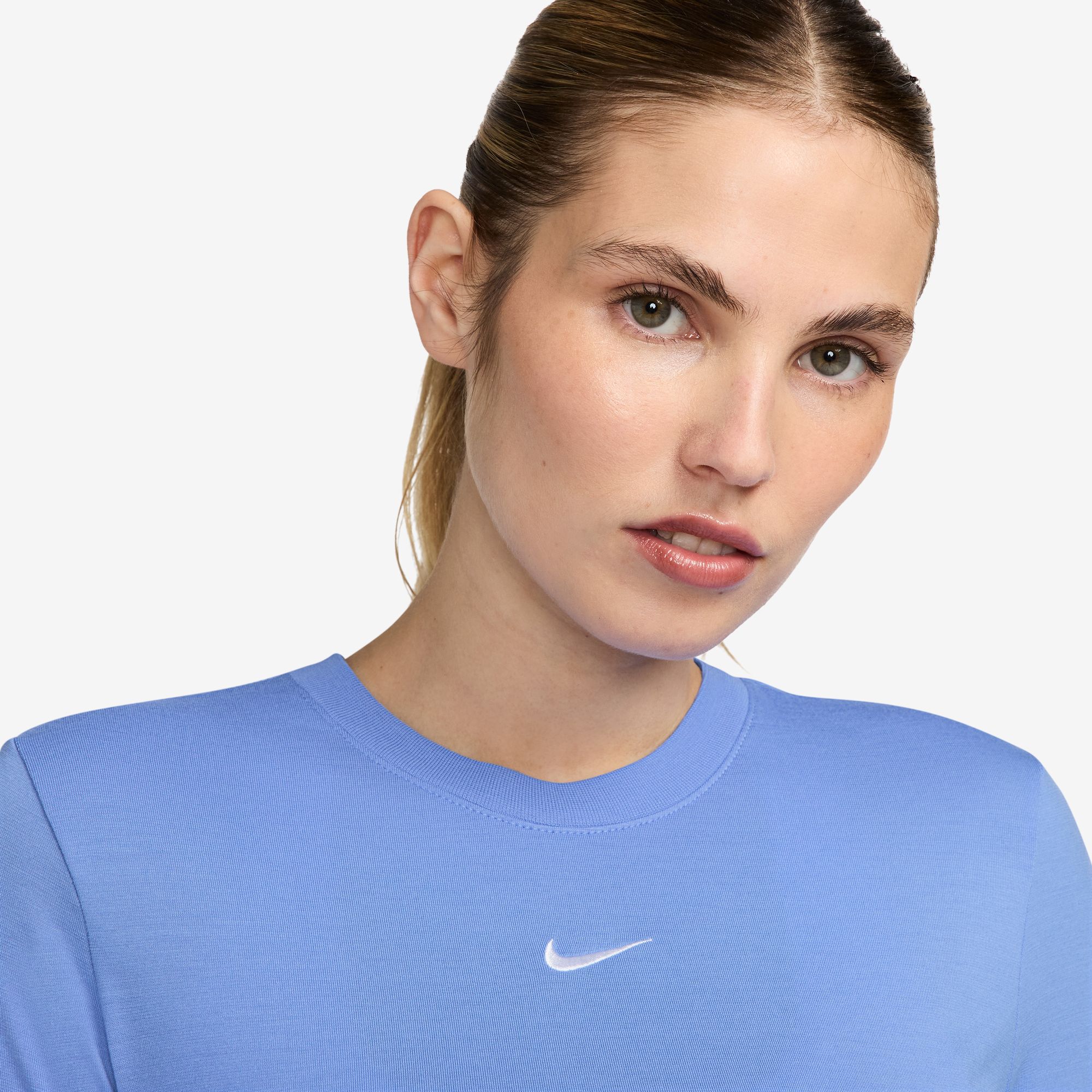 Nike Sportswear Essential image number 1