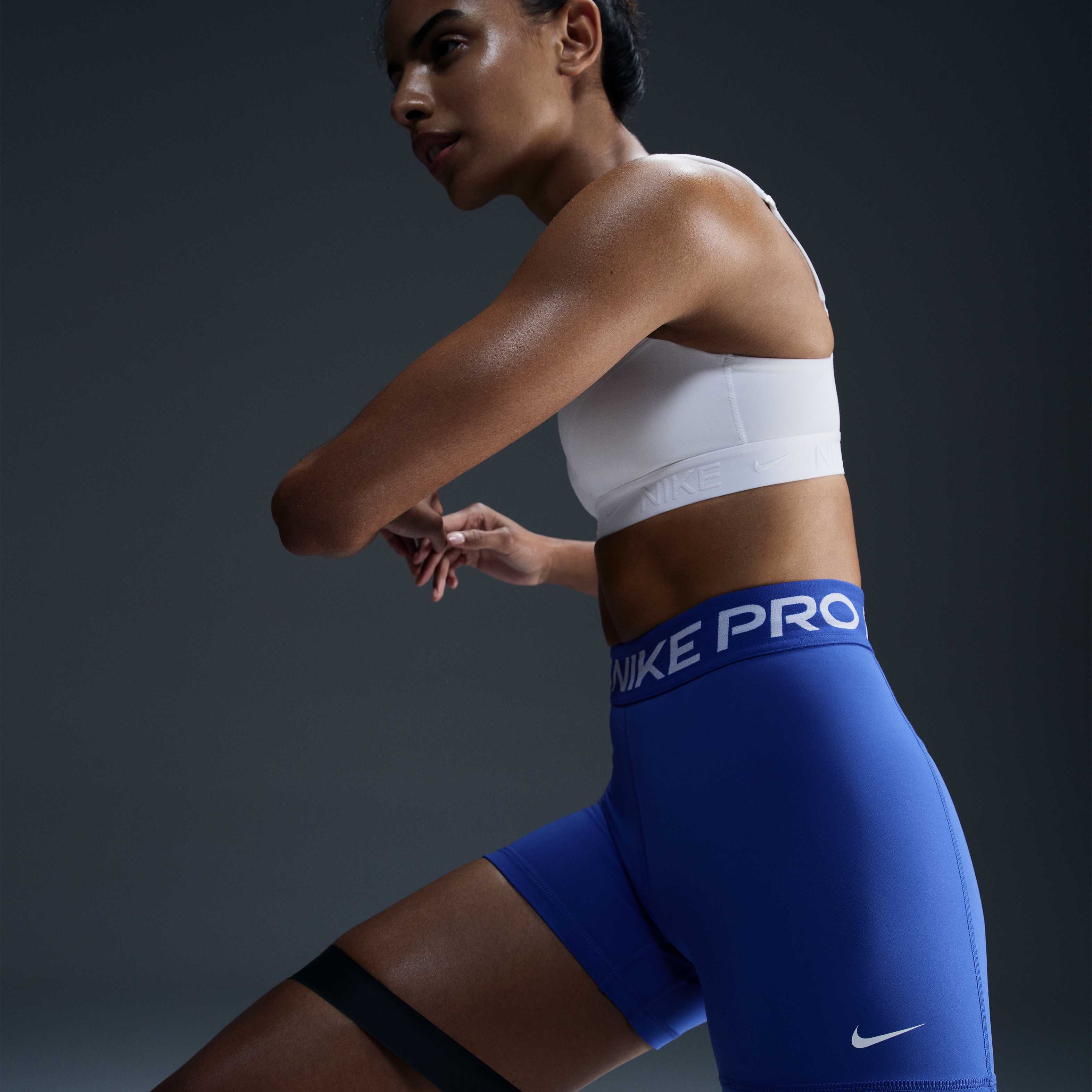 Nike Pro 365 image number 1