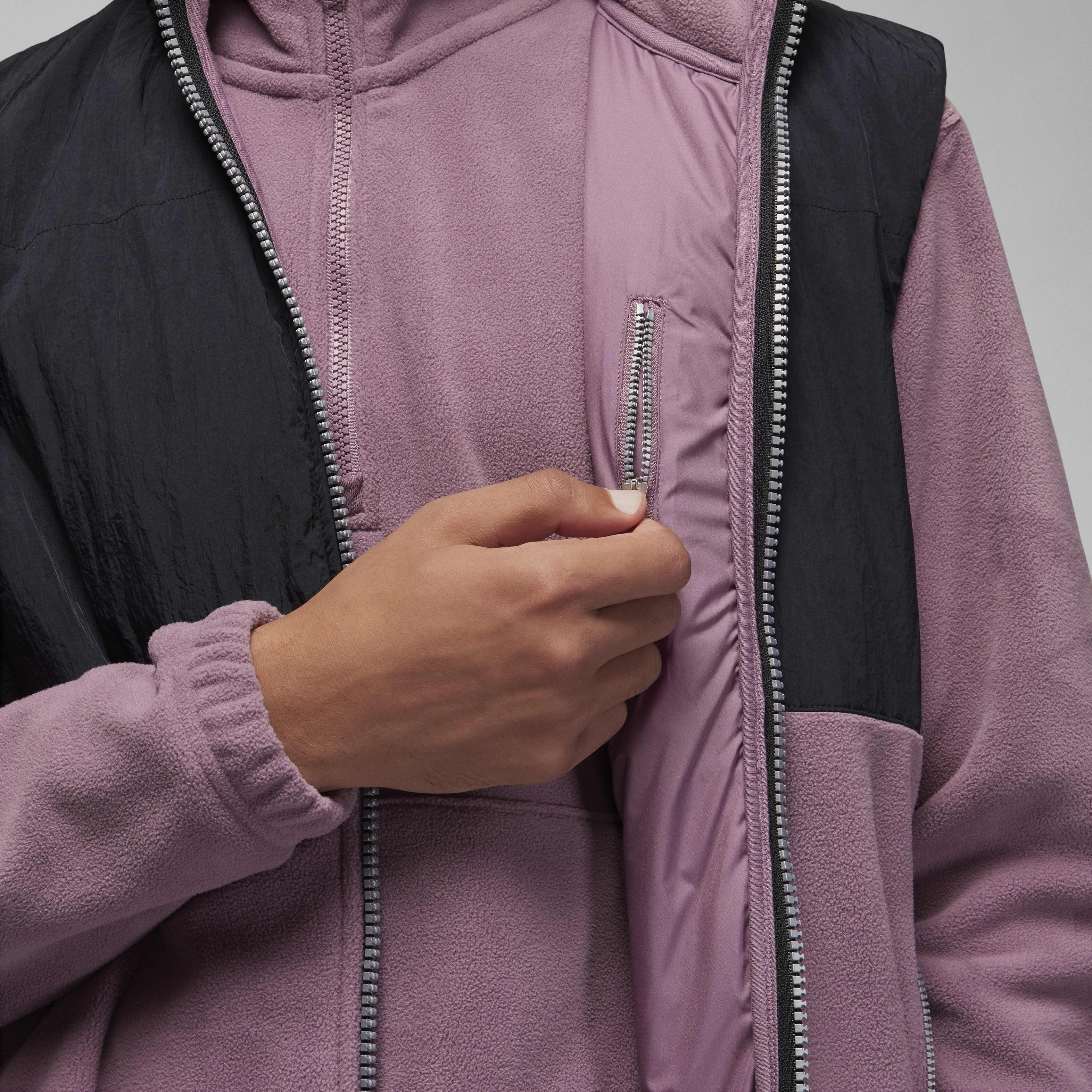 Jordan Essentials image number 4