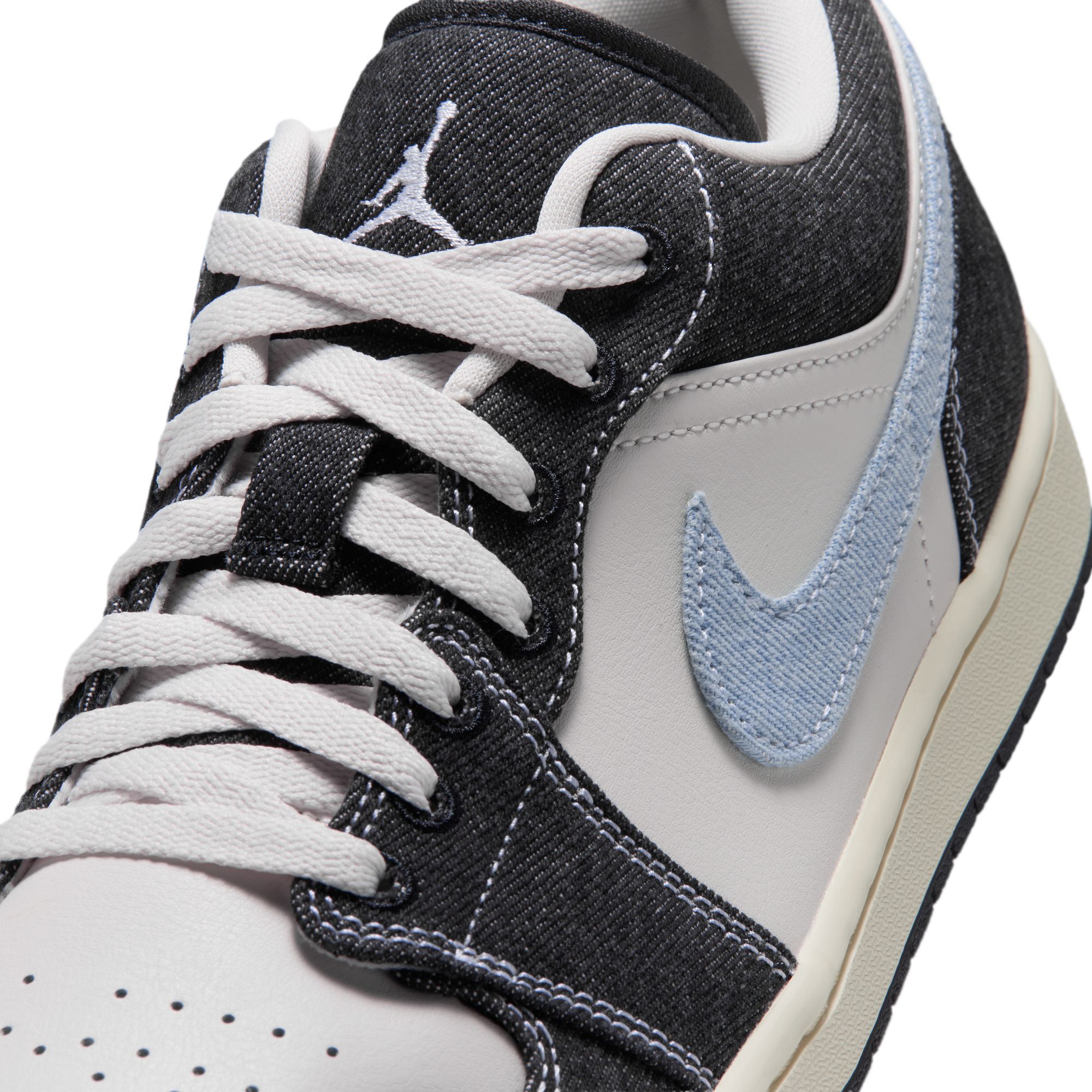 Zoom image